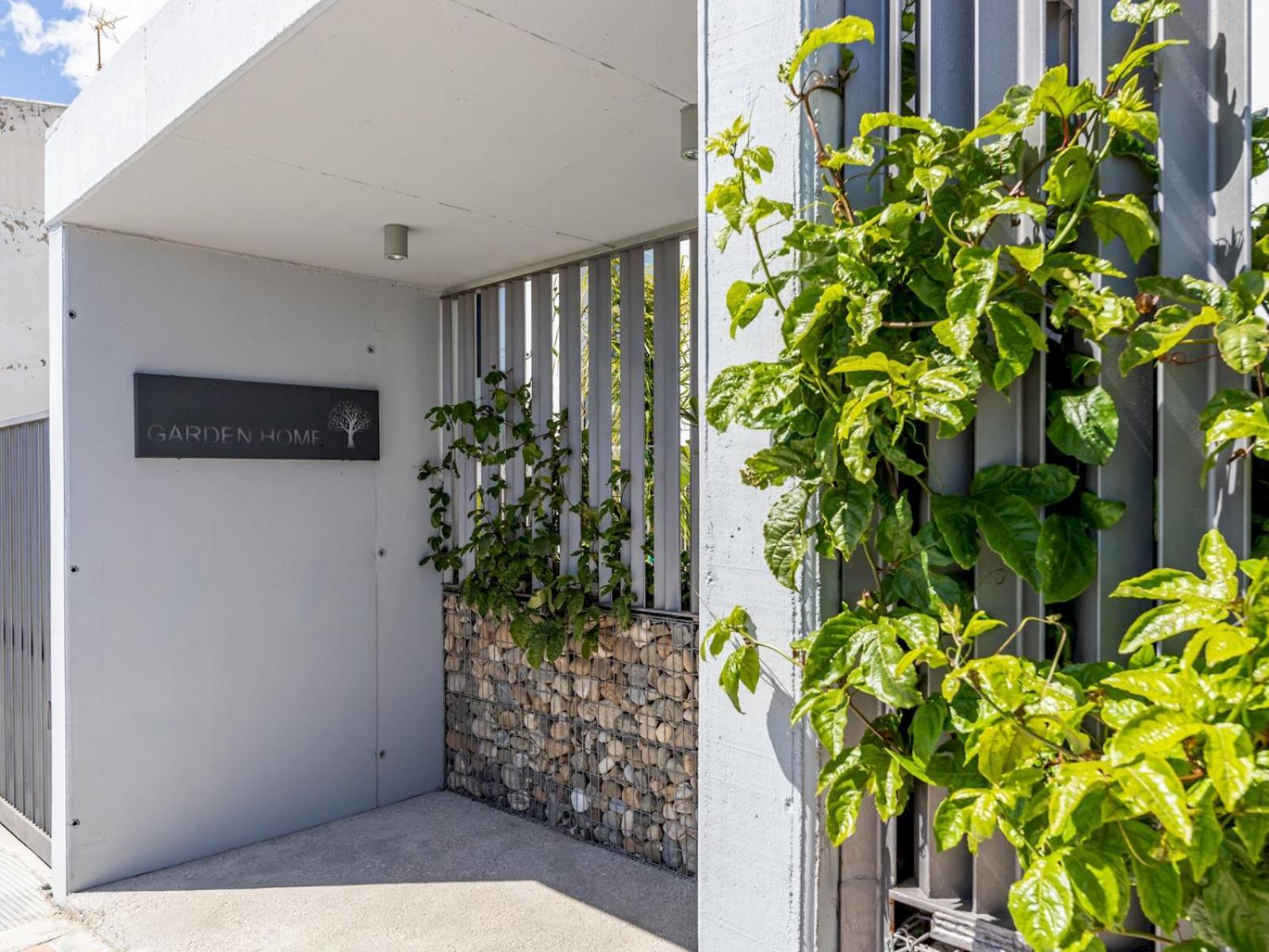 Pass The Keys Entire Luxurious 3 Bedroom Penthouse Apartment *