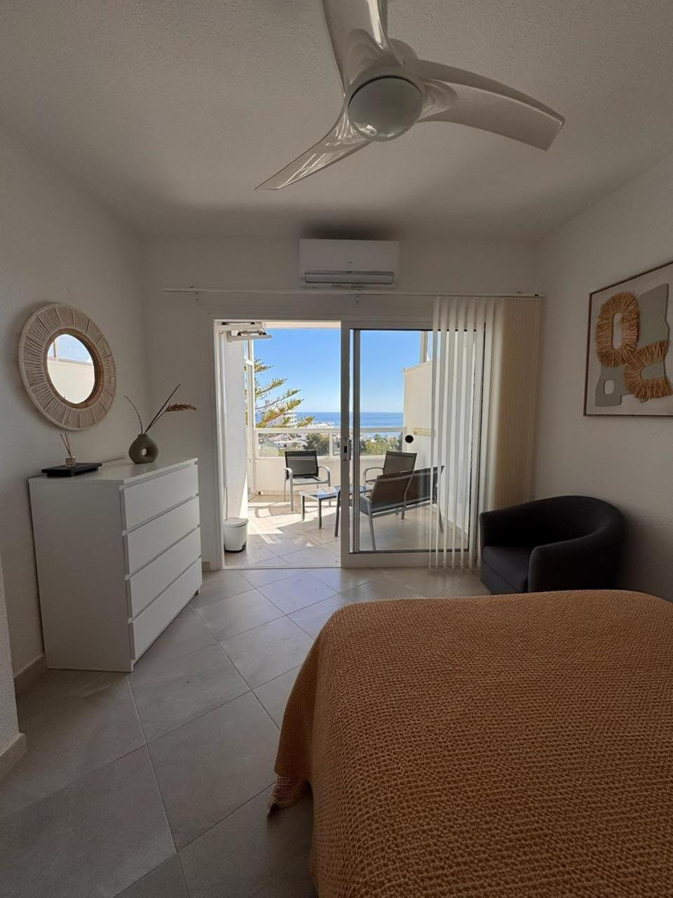 Alessandra 2 Sea View Apartment *