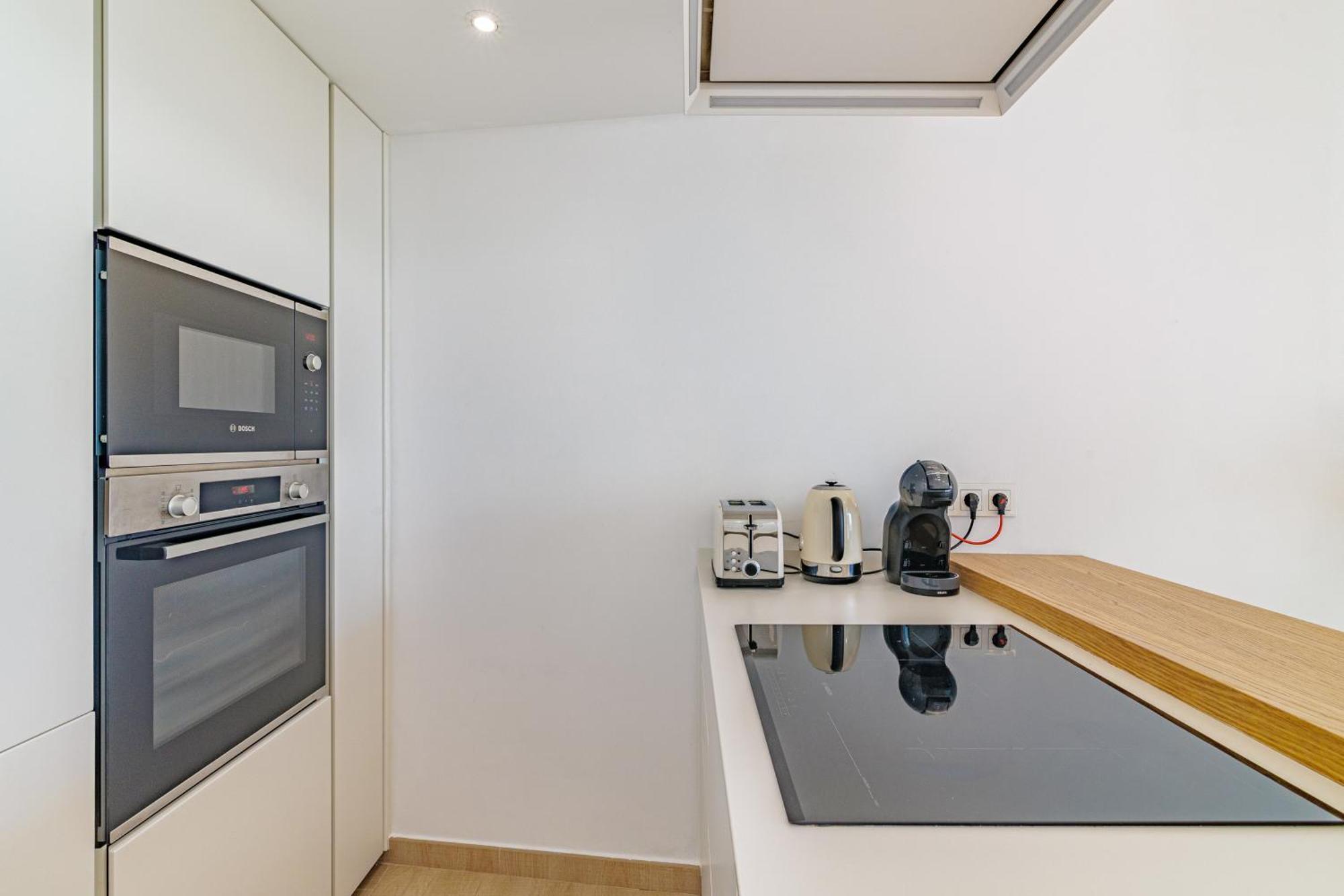 Stunning Seaview Terrace One-bedroom
