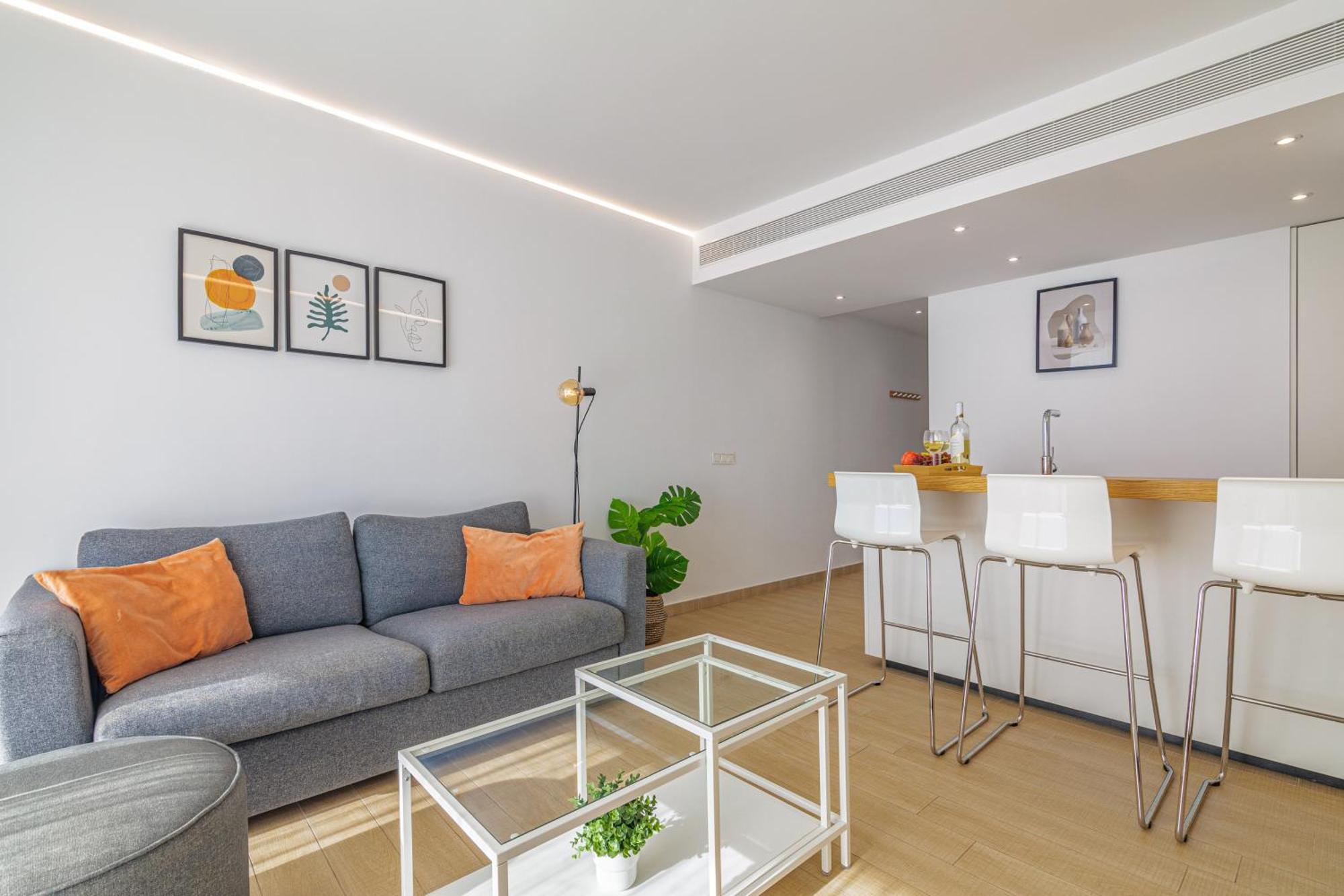 Stunning Seaview Terrace One-bedroom *
