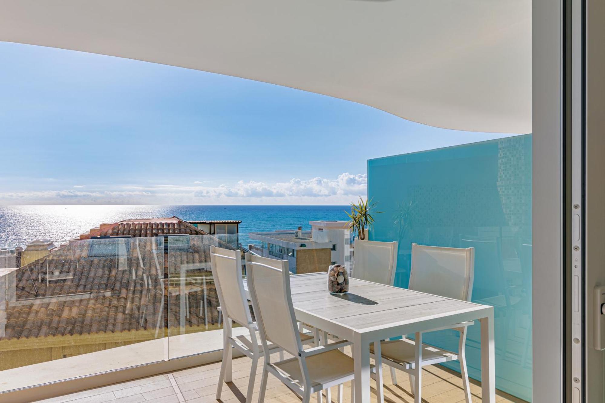 Stunning Seaview Terrace One-bedroom Apartment