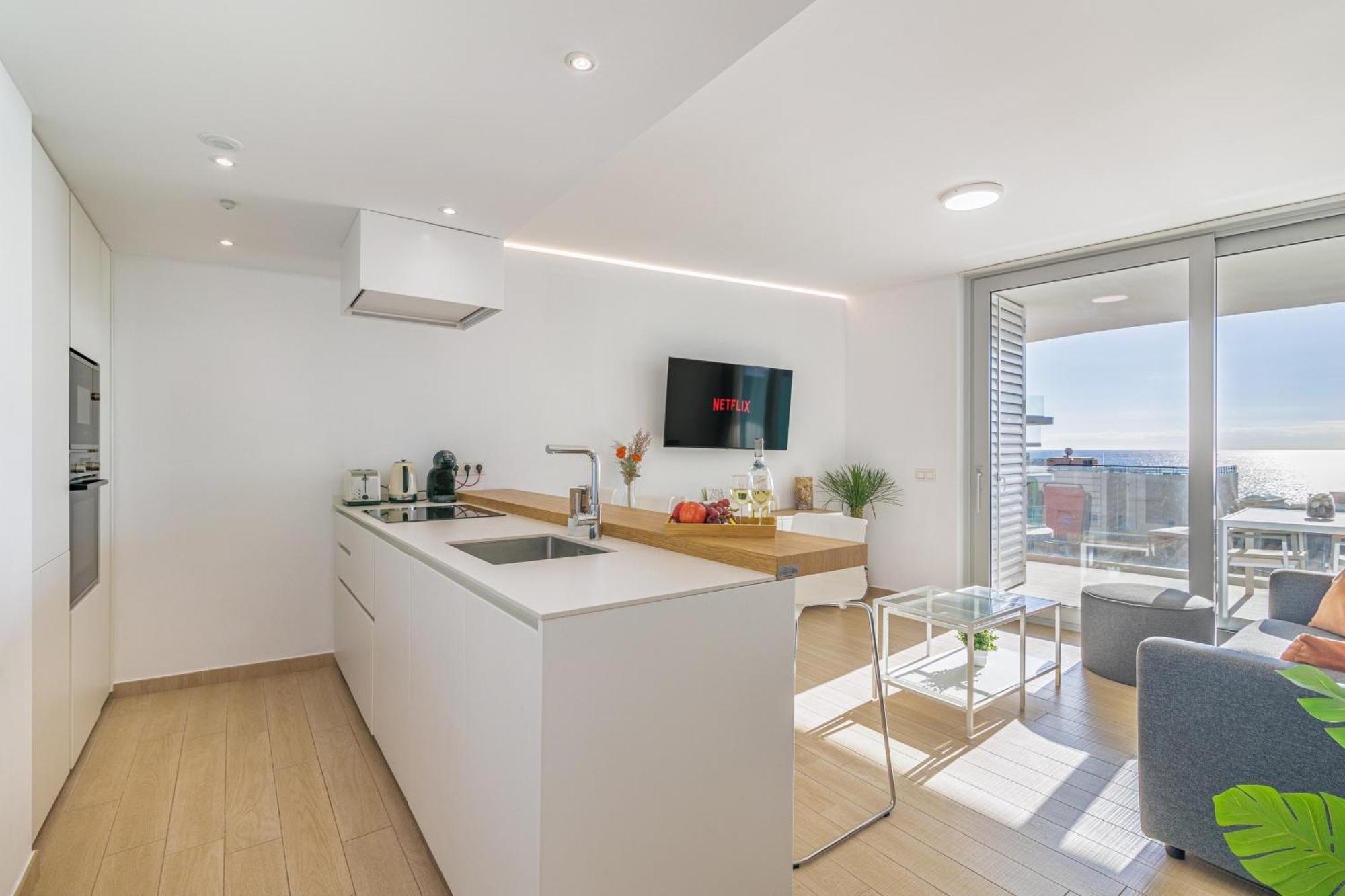 Apartment Stunning Seaview Terrace One-bedroom