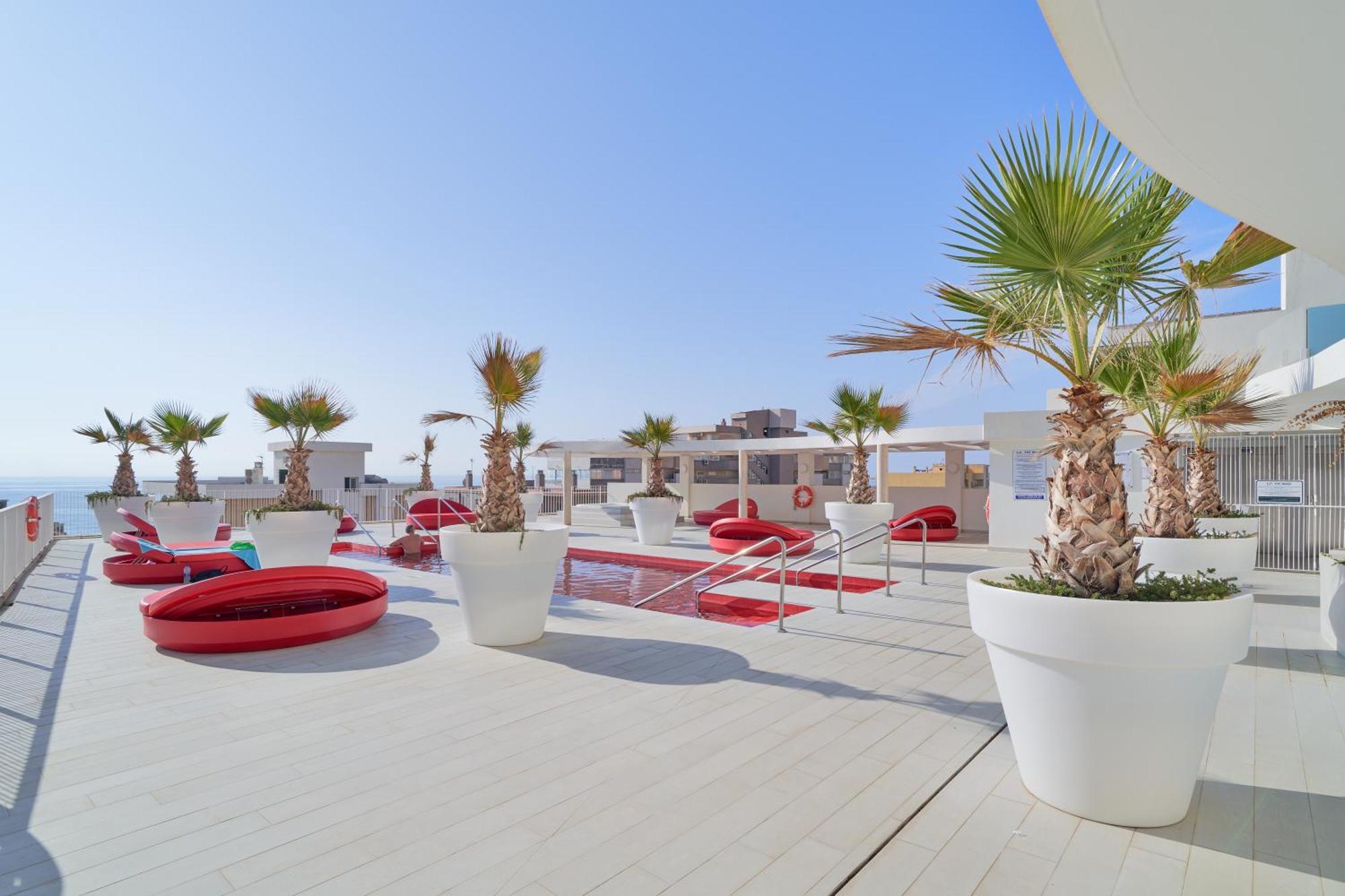 Beachfront Paradise With Spectacular Sea View Fuengirola