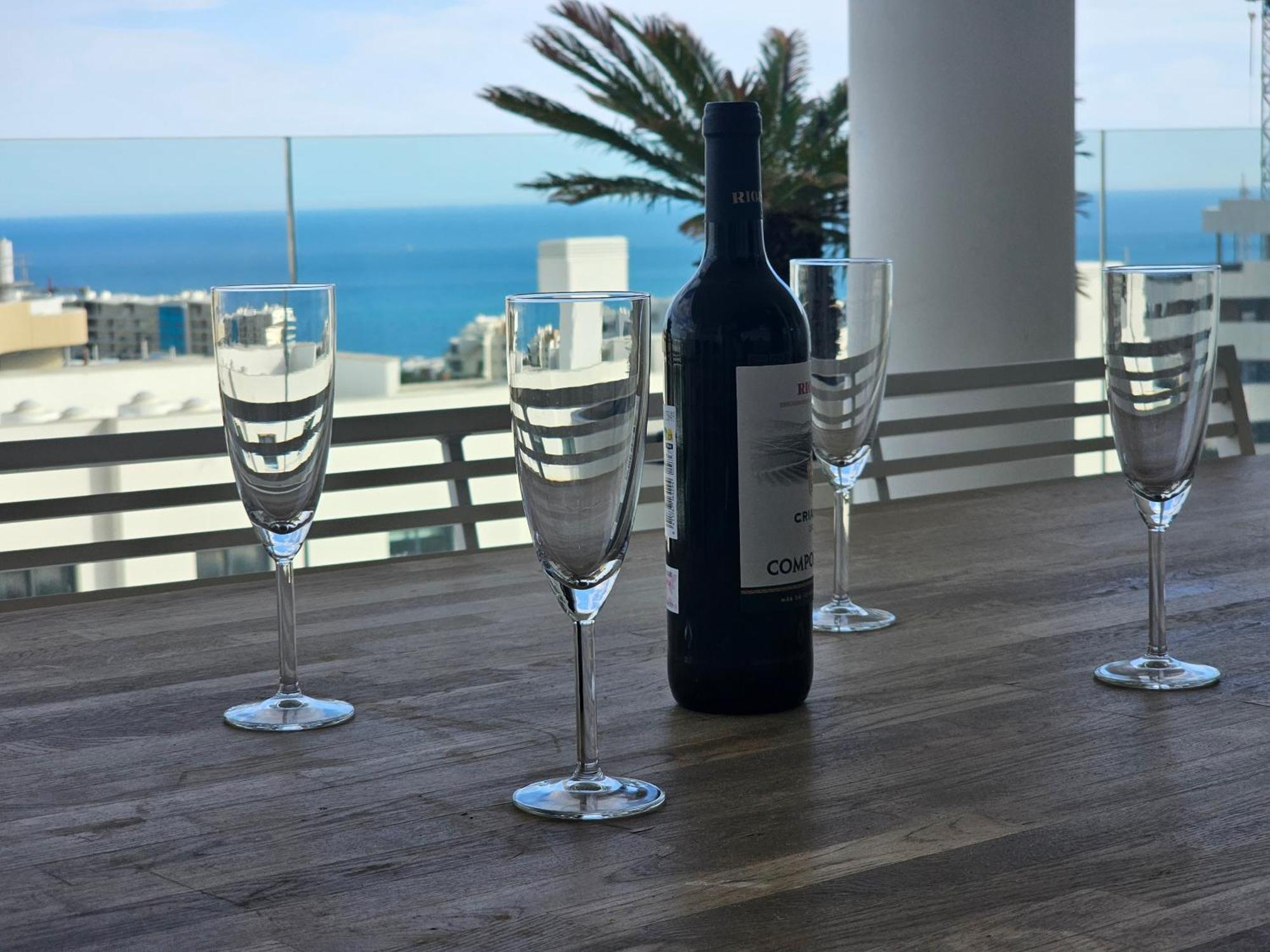 Apartment Sea View Flat In Higueron West