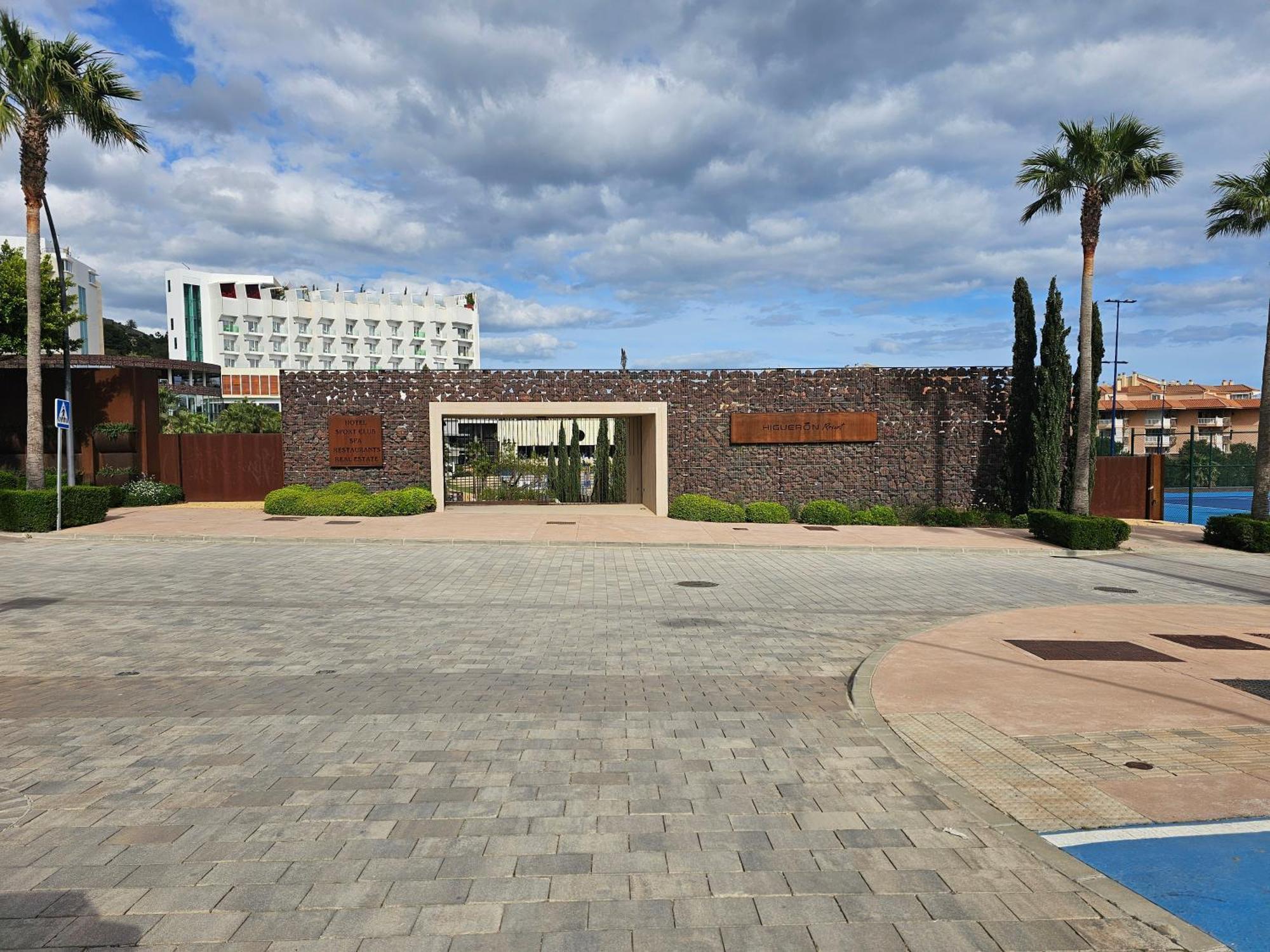 Sea View Flat In Higueron West