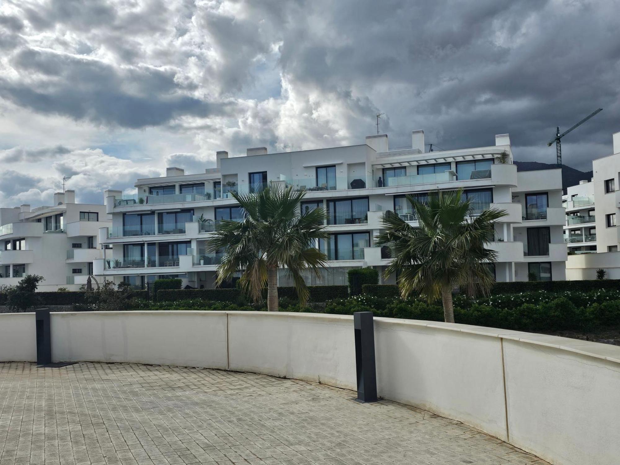 Sea View Flat In Higueron West * Fuengirola