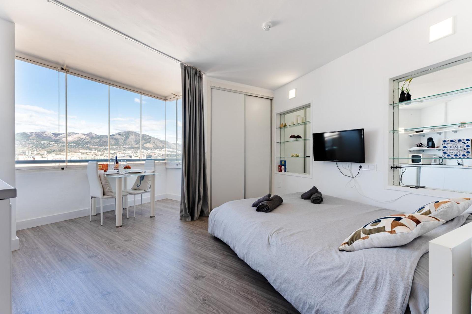 Malagasuite Skyline Apartment Fuengirola