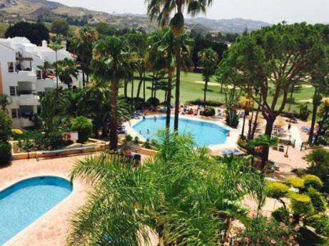 Stylish One Bed At Matchroom Country Club Apartment