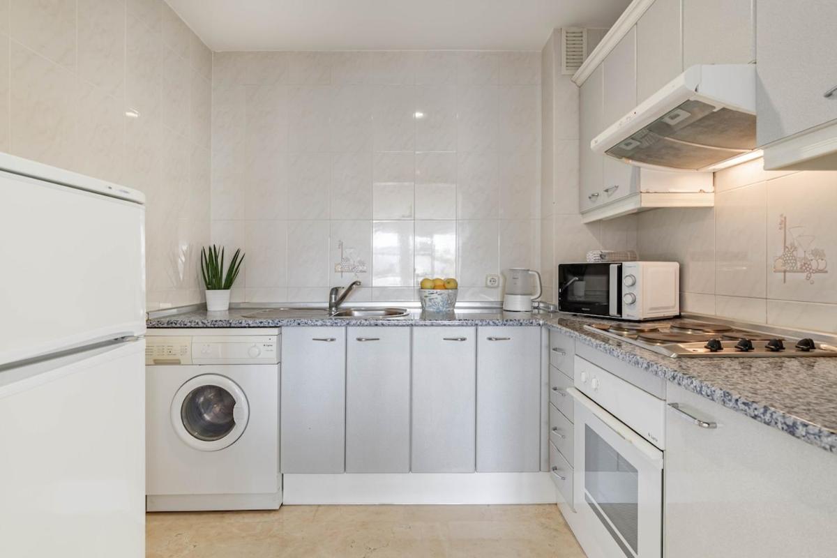 Stylish One Bed At Matchroom Country Club Fuengirola