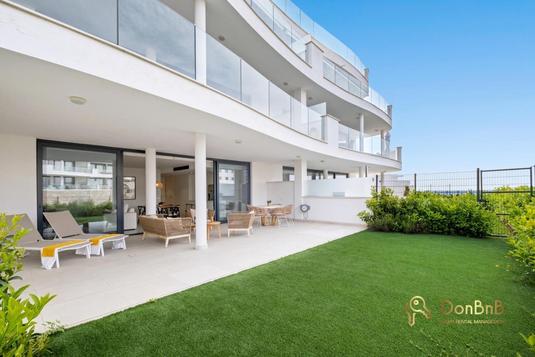 In Higueron West With Garden Apartment
