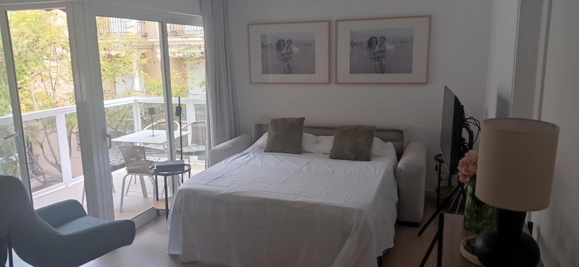 Isaac Peral Con Garage Huoneisto Fuengirola