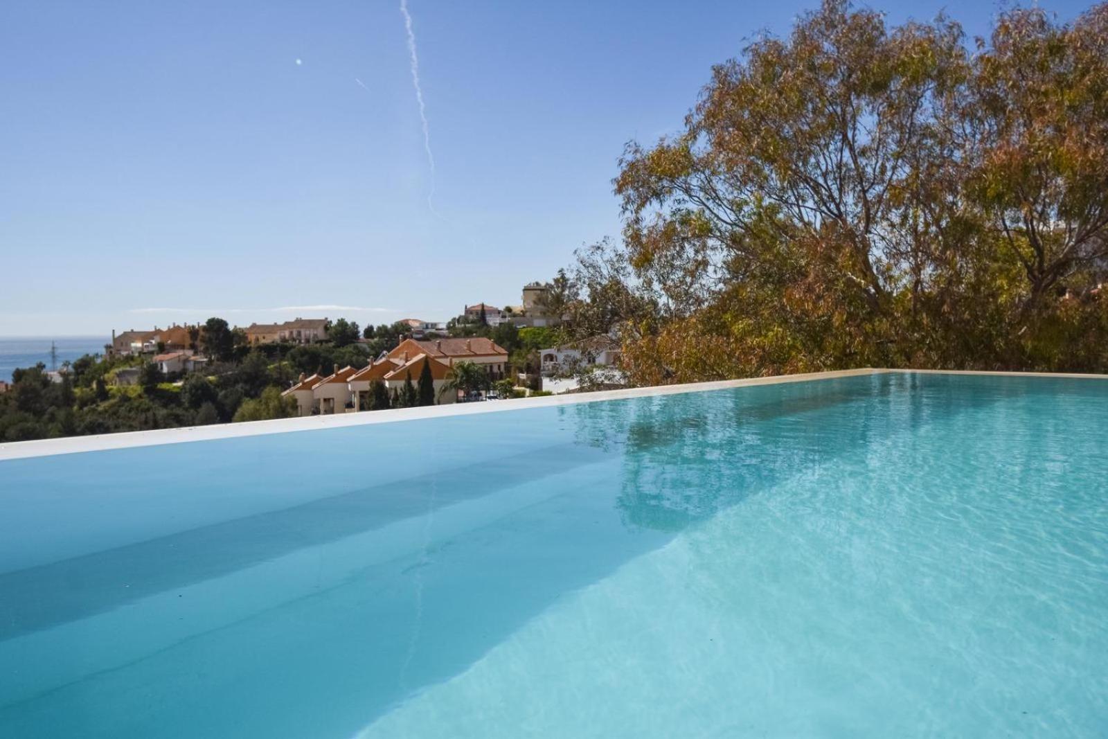 Villa Bali Malaga In Torreblanca Fuengirola
