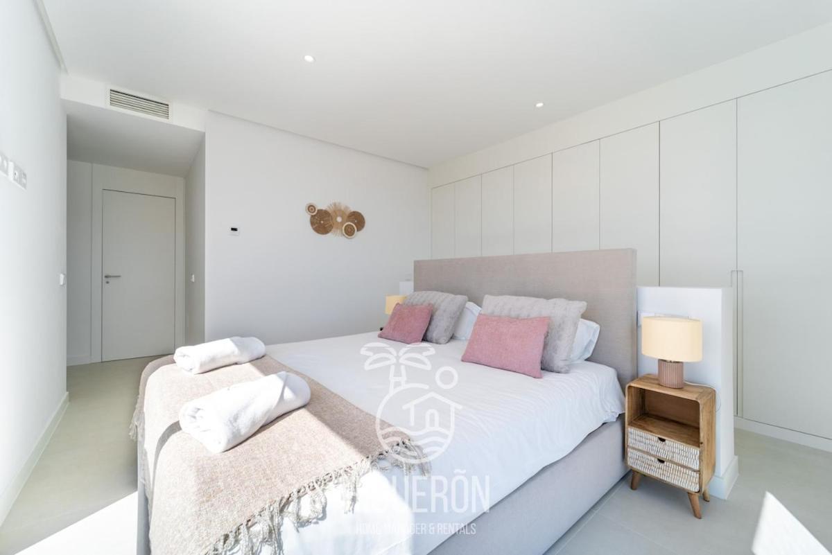 Higueronrentals Nacar Apartment Fuengirola