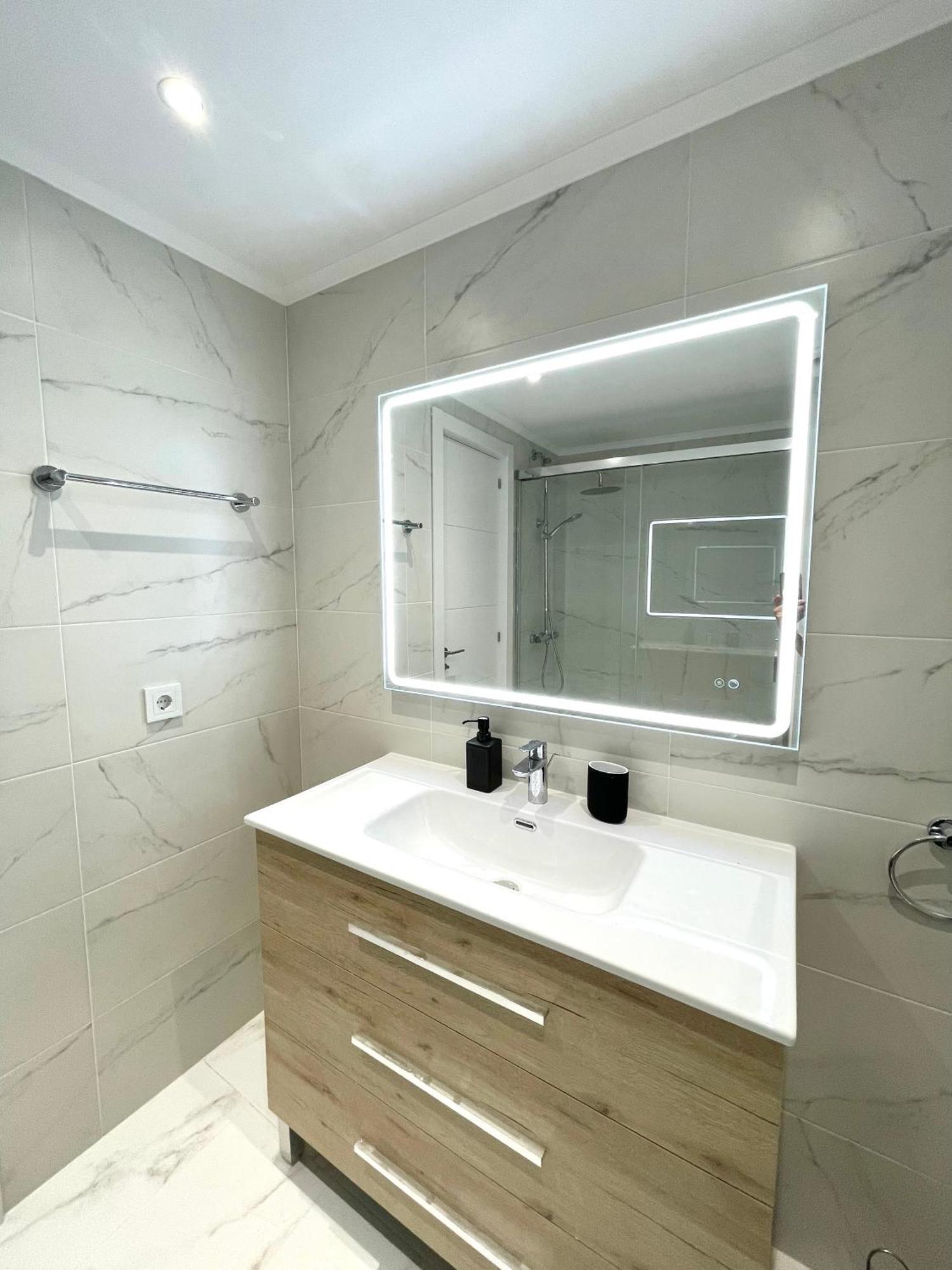 Retreat 2 Bedroom Appartement Fuengirola