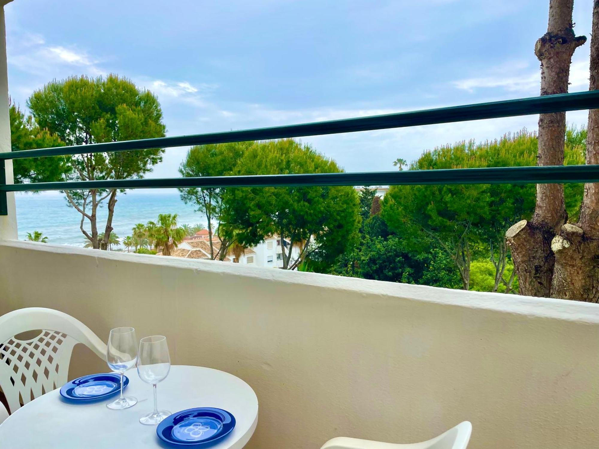 Retreat 2 Bedroom Appartement Fuengirola