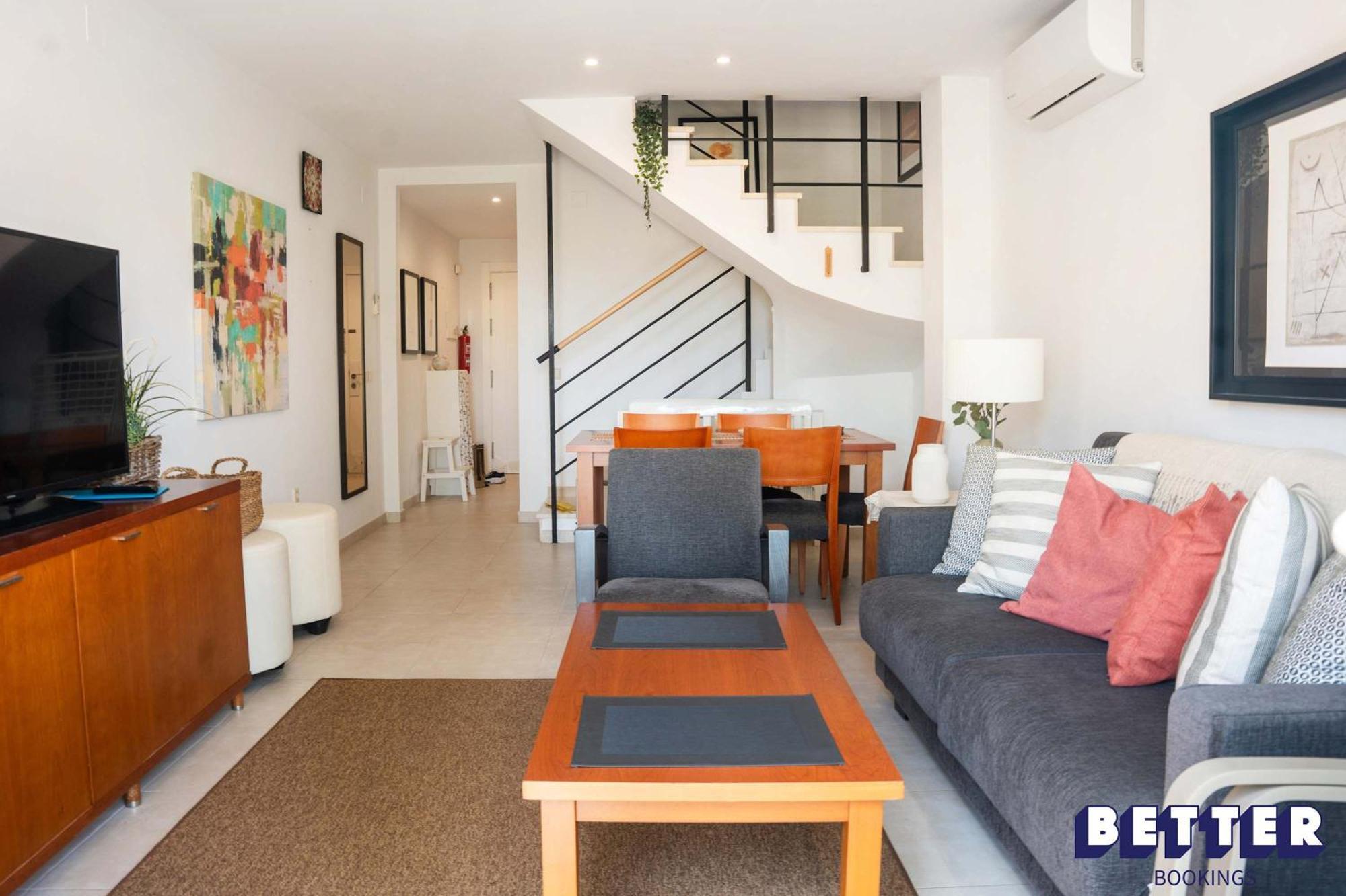 Cozy 2-story Townhouse Family-friendly Casa de férias