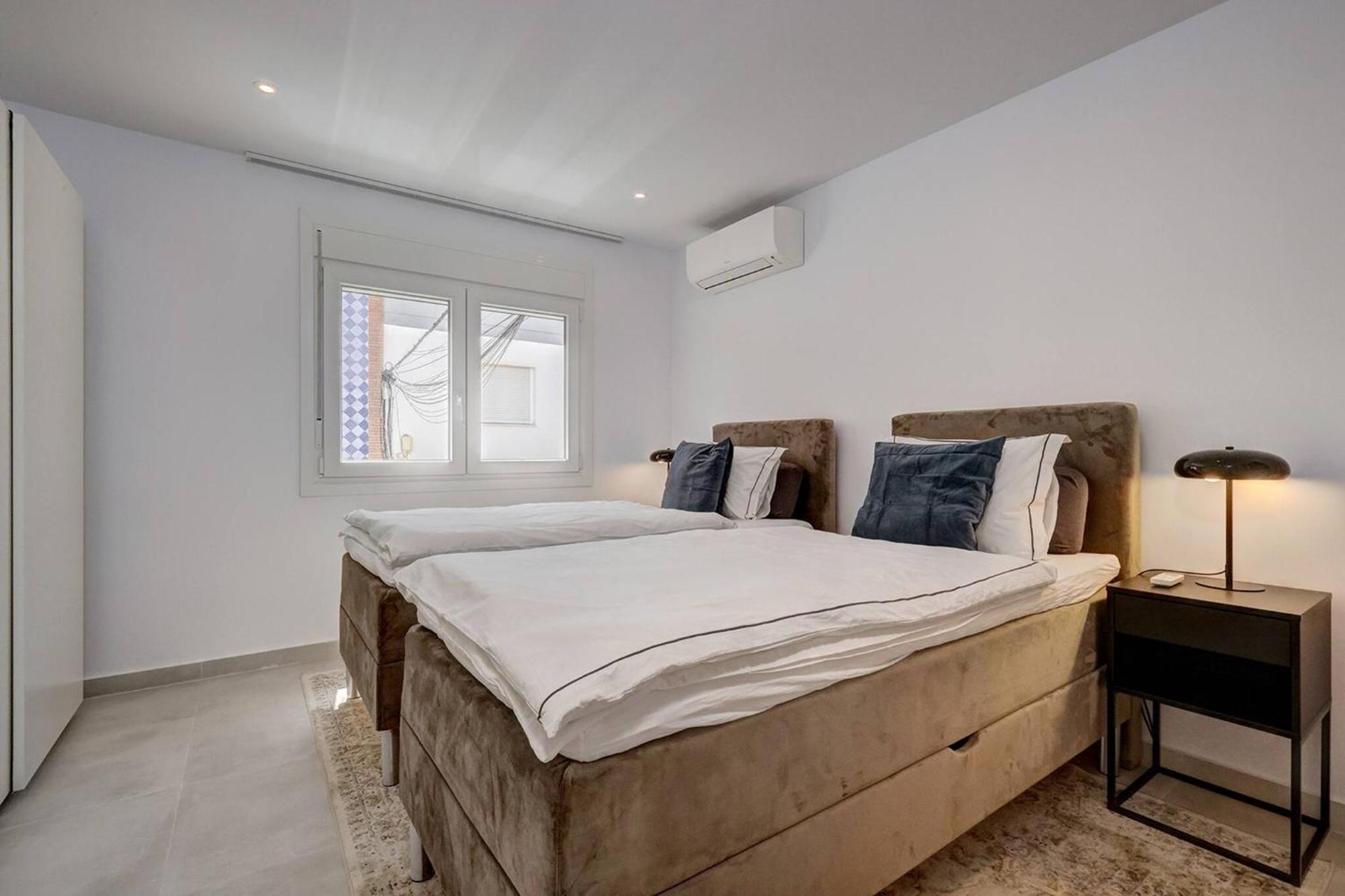 022 Stylish & Modern Apt, Near Apartment Fuengirola