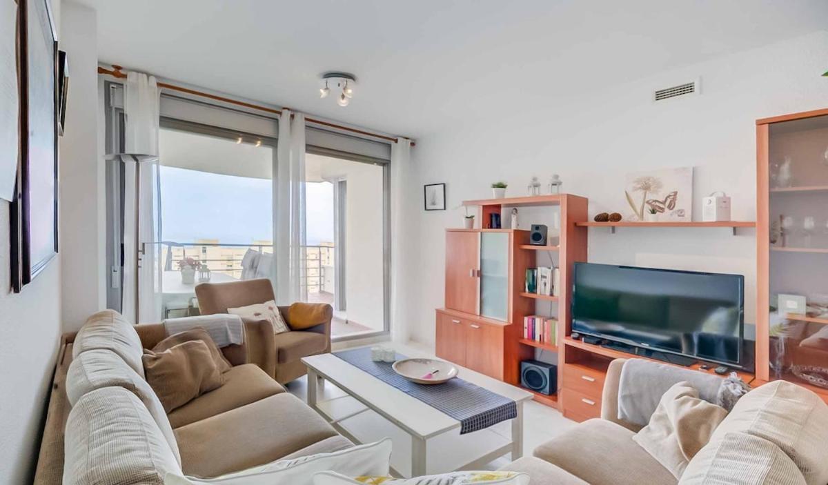 Apartamento 132 - Charming With Sea Views, Fuengirola! Fuengirola