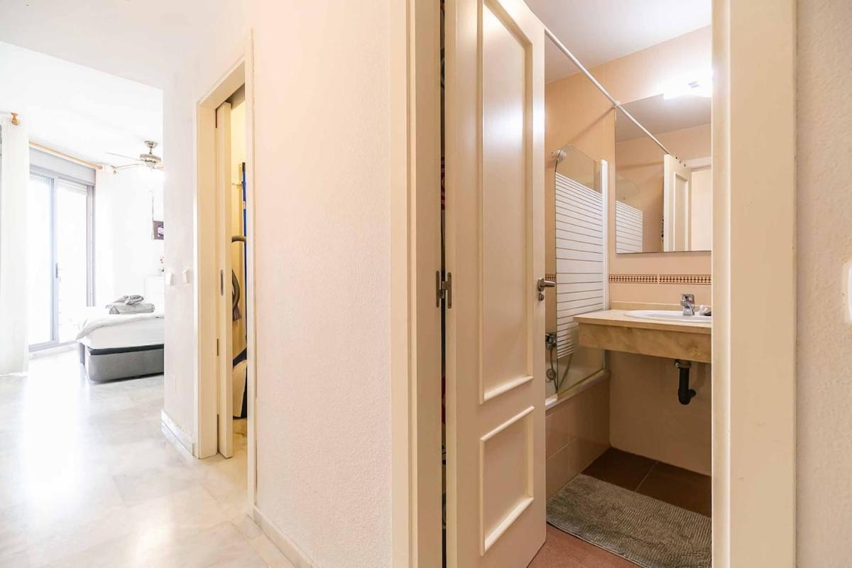 Apartamento 132 - Charming With Sea Views, Fuengirola! Fuengirola