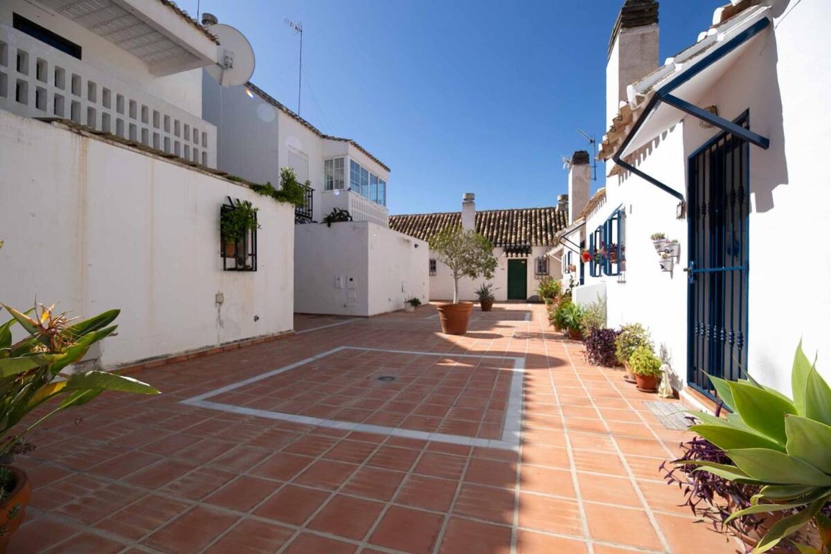 132 - Charming With Sea Views, Fuengirola! Fuengirola