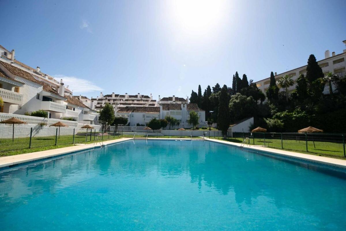 132 - Charming With Sea Views, Fuengirola! Apartamento *