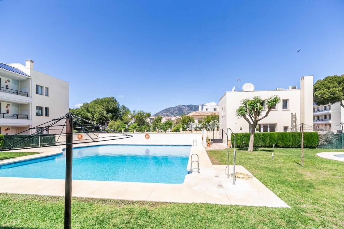 Apartamento 132 - Charming With Sea Views, Fuengirola!