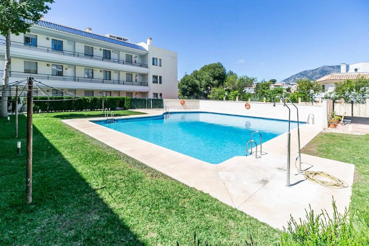 132 - Charming With Sea Views, Fuengirola! Fuengirola