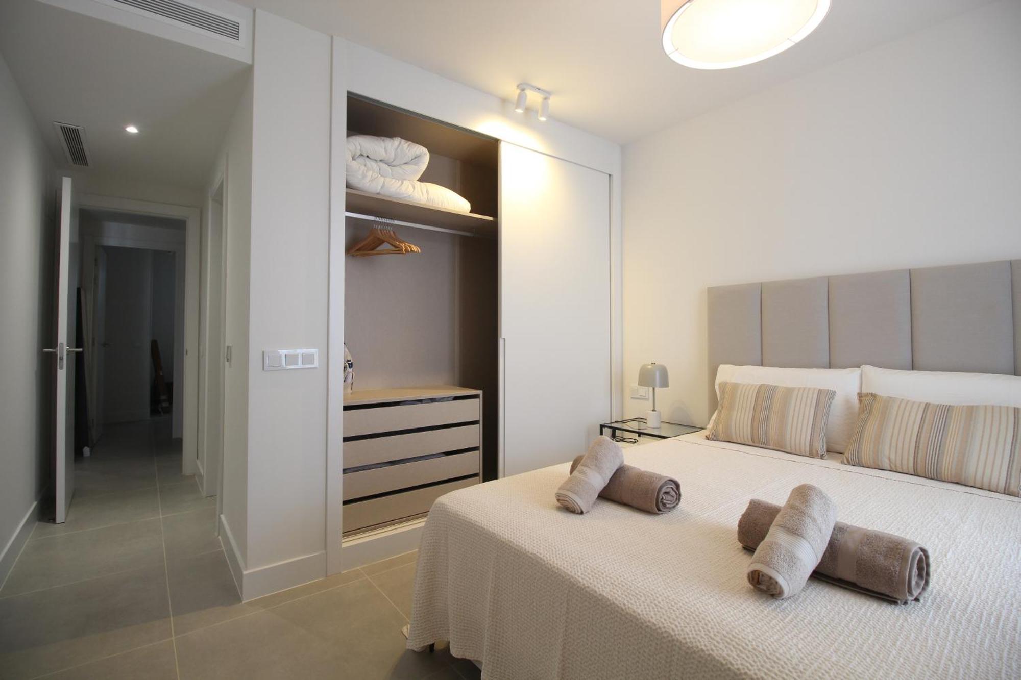 Happy Travel Lily Higueron * Fuengirola