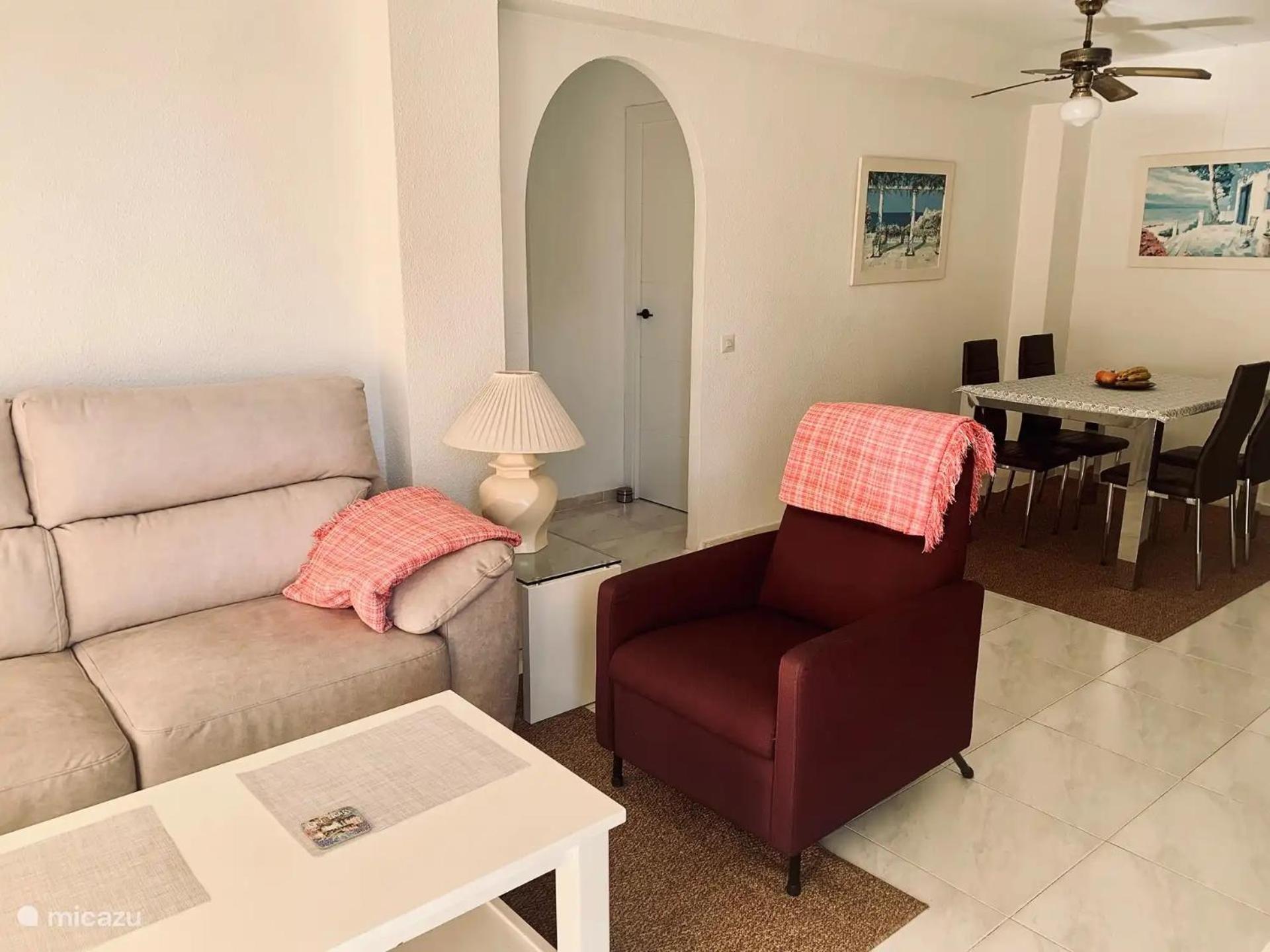 Apartamento On The Beach, Fantastic Sea And Pool Views, 2 Bedroom *