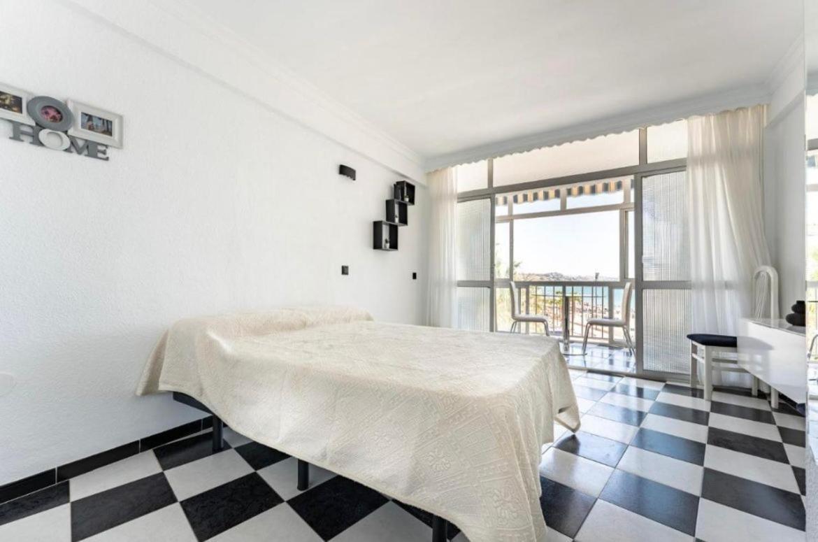 Apartment Miramar Pacos *