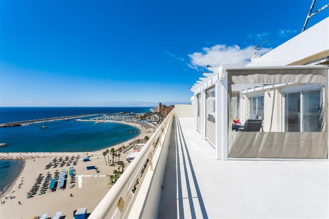 Impresionante Atico En Primera Linea De Playa Apartamento