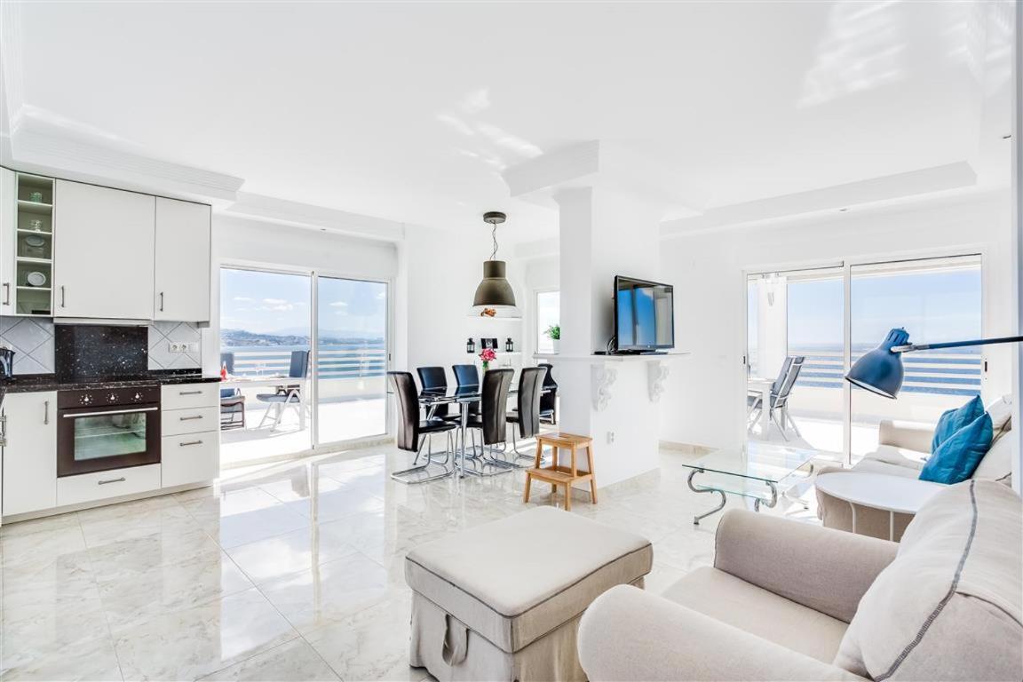 Impresionante Atico En Primera Linea De Playa Apartamento Fuengirola