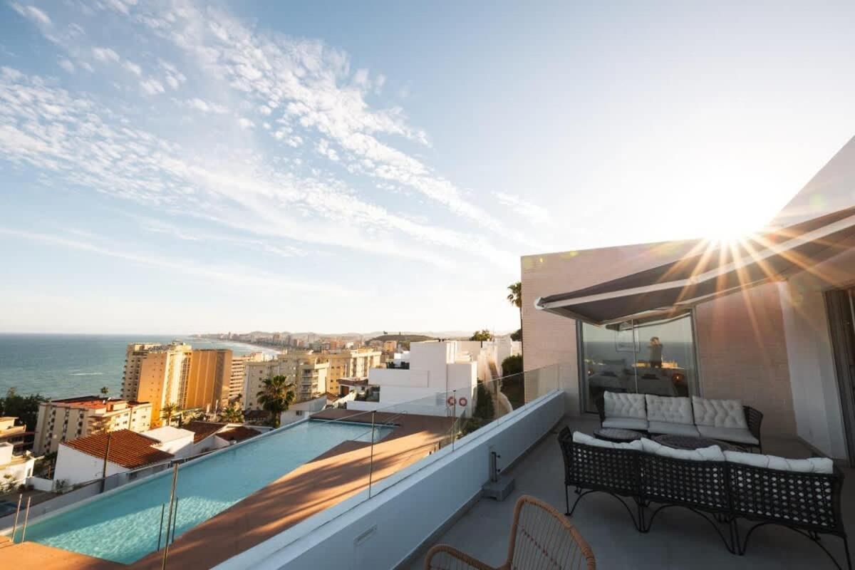 Lovely With Uninterrupted Sea View *