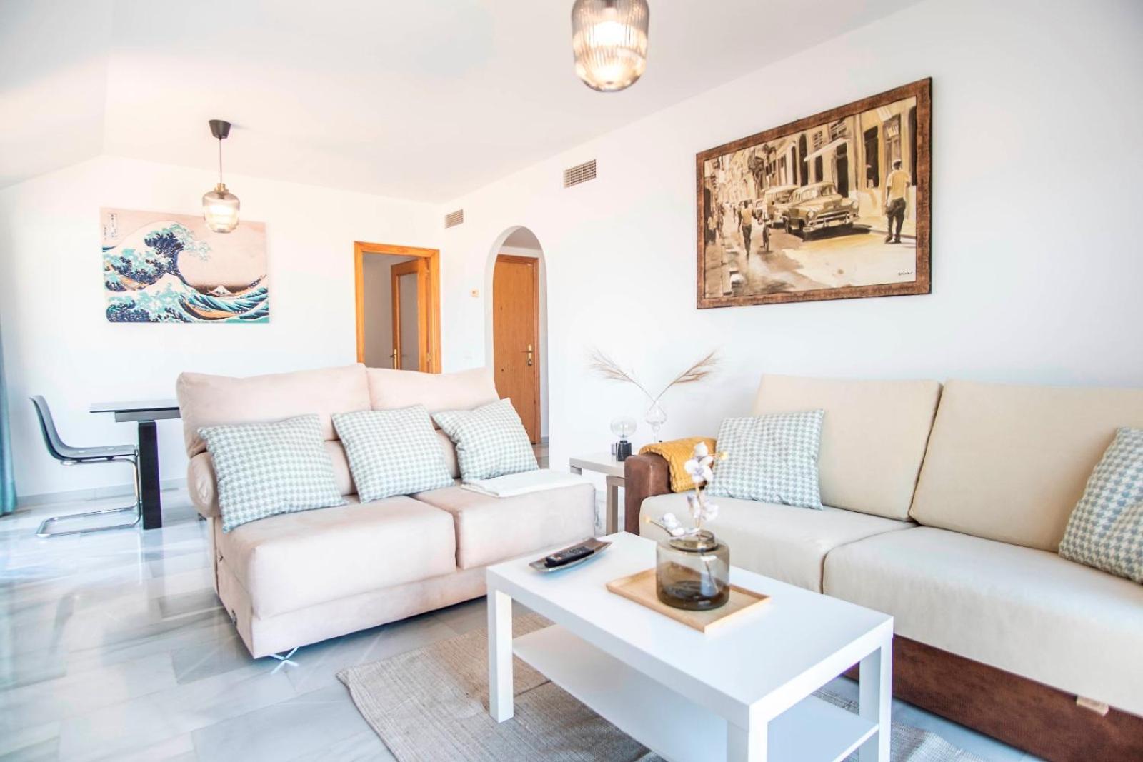 Bioparc Atico Muy Amplio Y Soleado, Cerca De La Playa Y Centro, Con Parking Y Ac Fuengirola