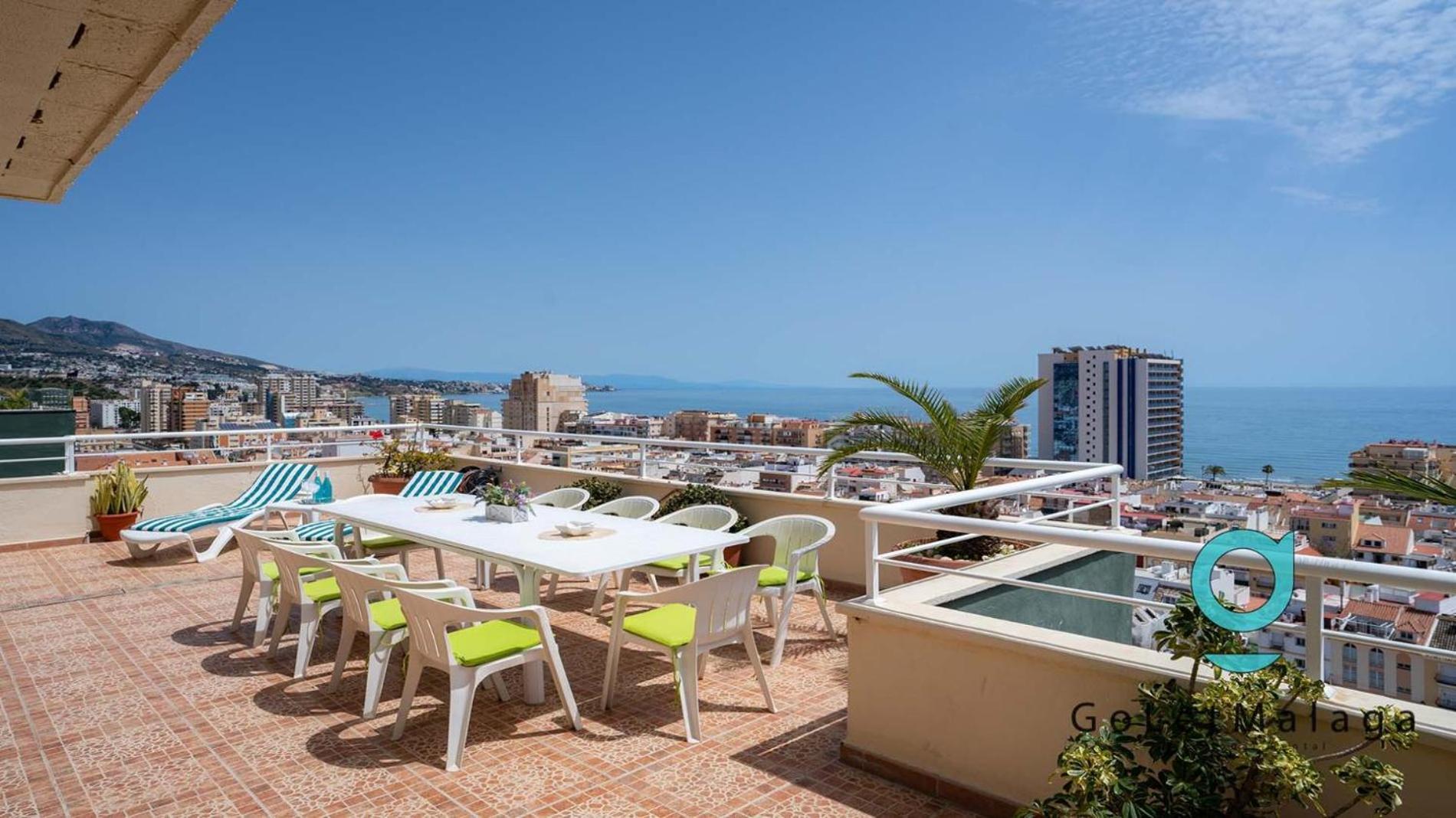 Sky Terrace Penthouse Apartment *