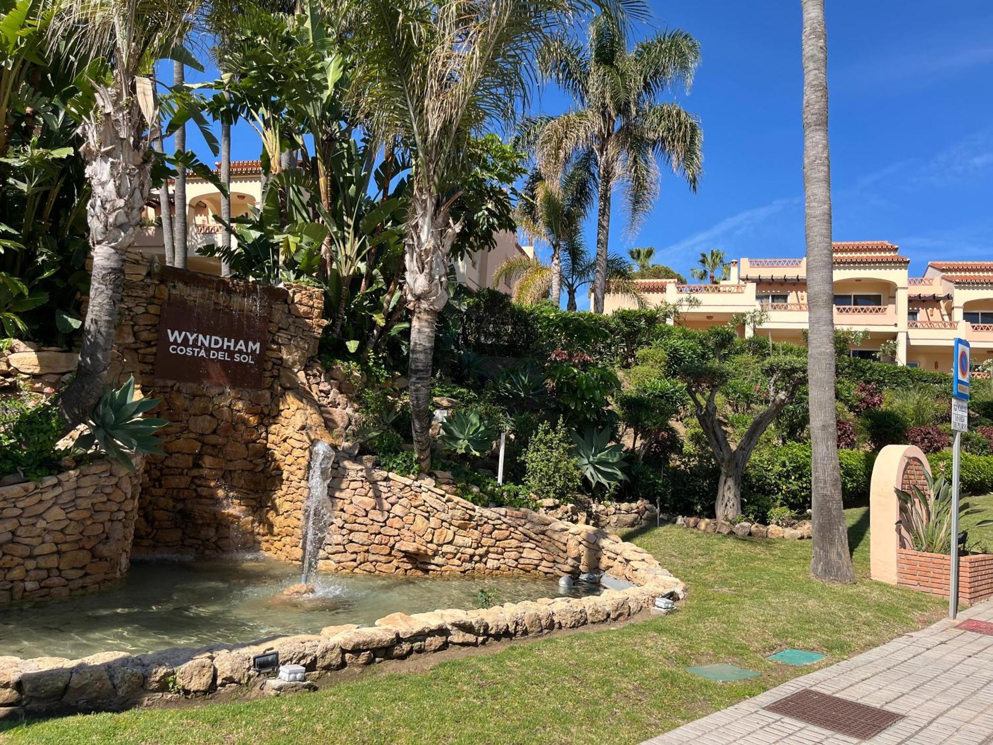 En Mijas Costa, Alta Loma Apartment Fuengirola