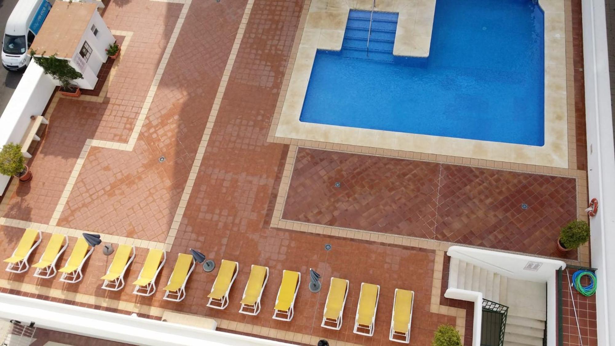 Cubo's De Lacroix & Pool *