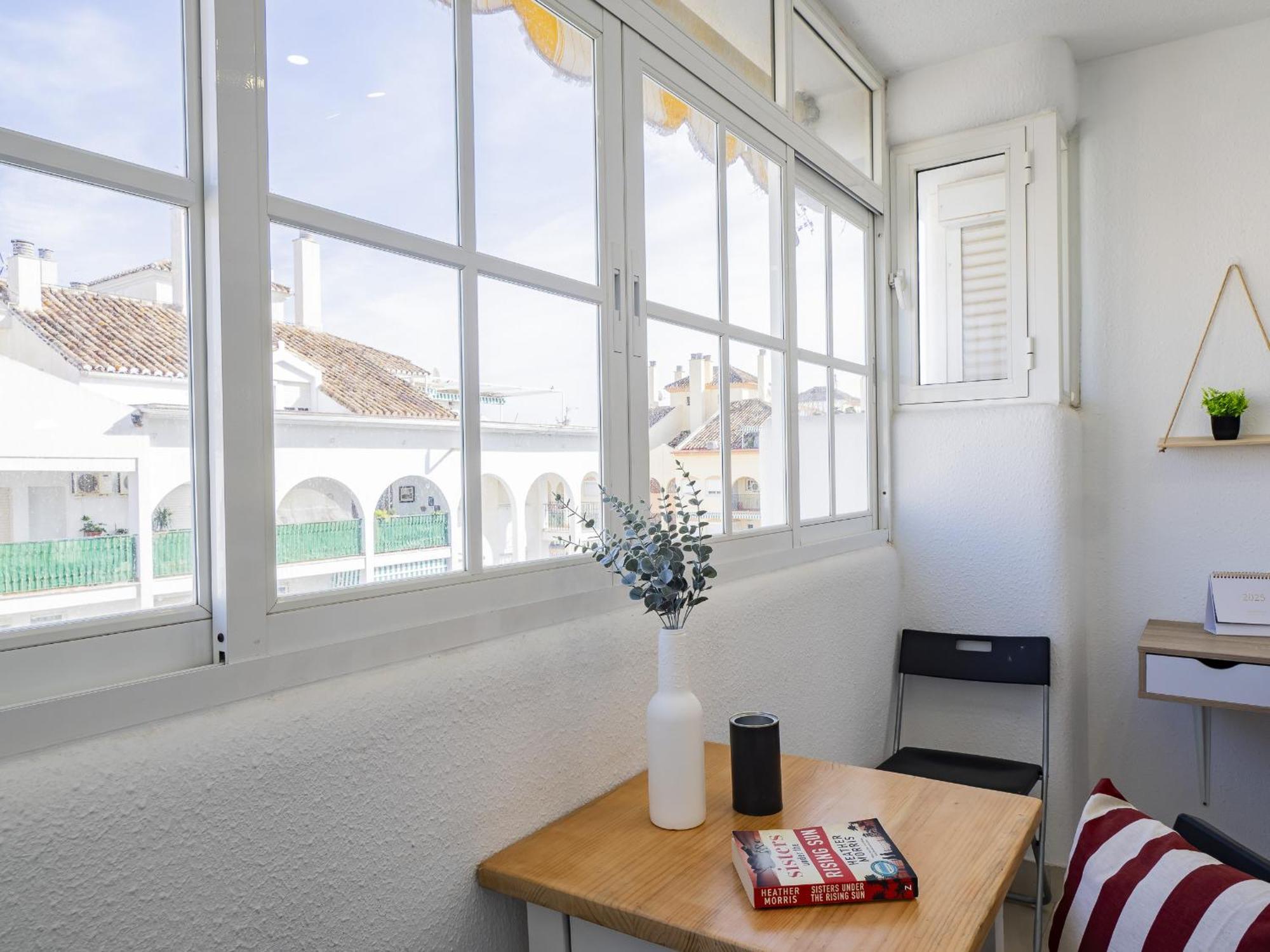 Cubo's De Lacroix & Pool Apartment *