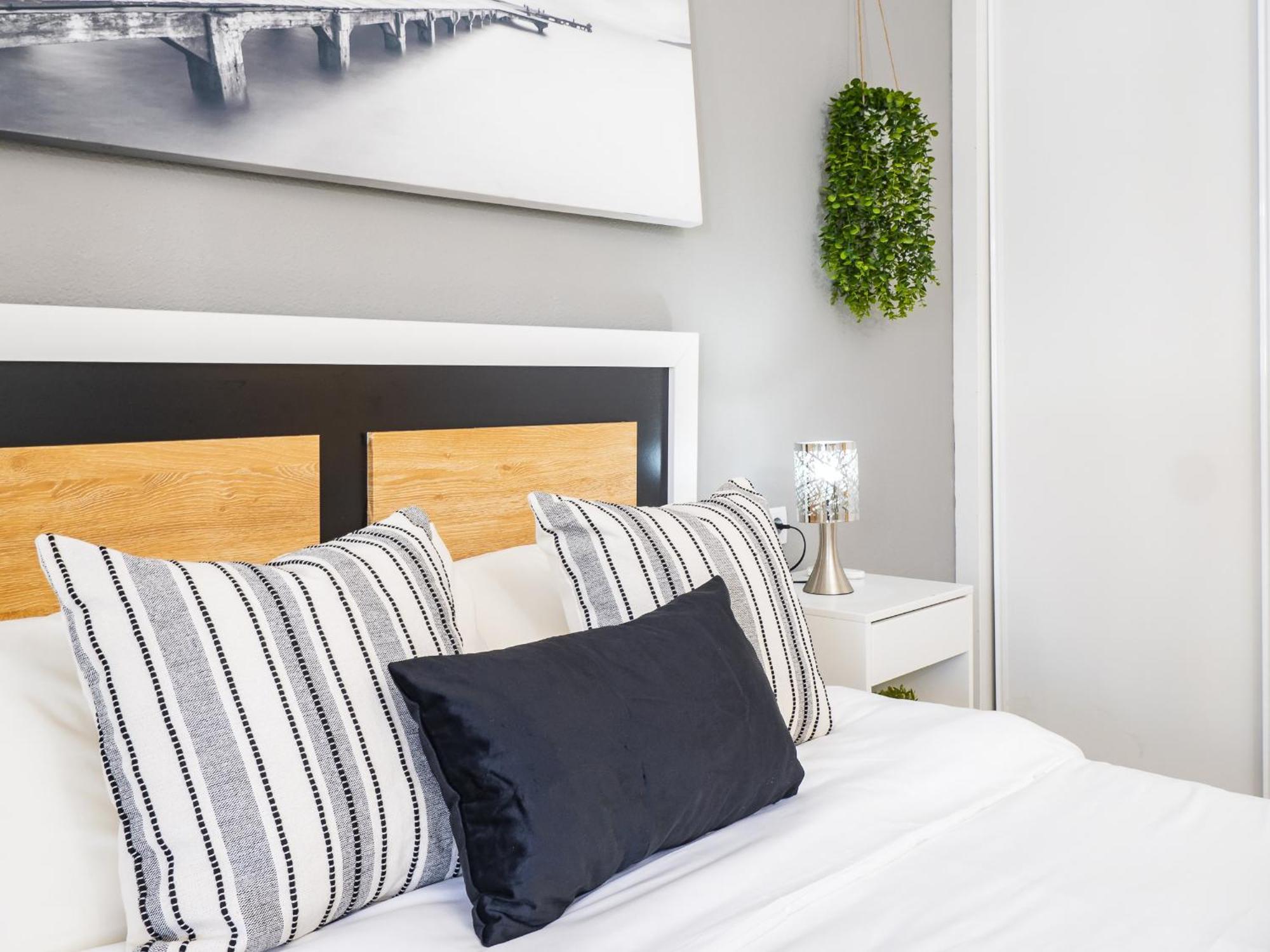 Cubo's De Lacroix & Pool Apartment Fuengirola