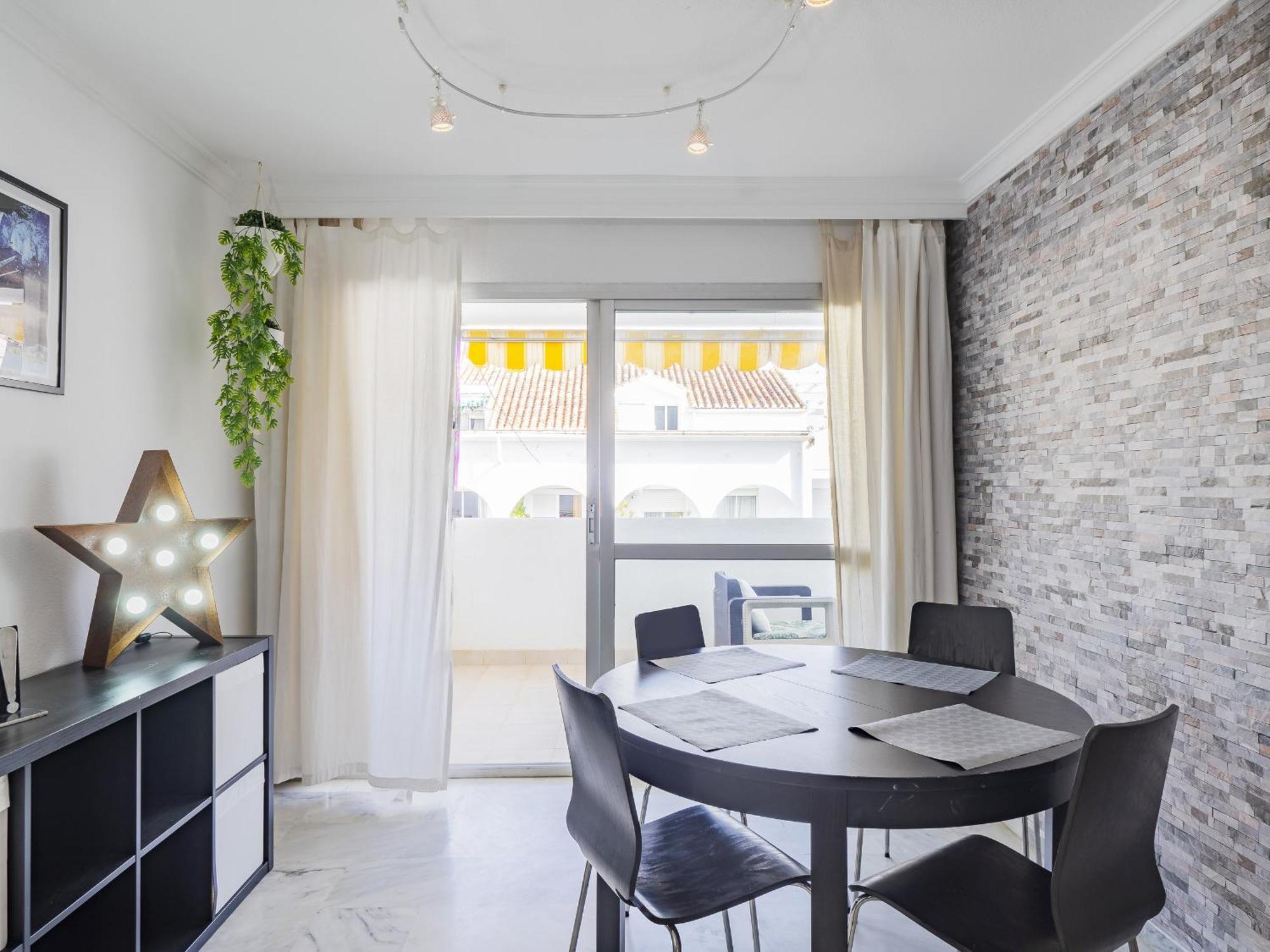 Apartment Cubo's De Lacroix & Pool *