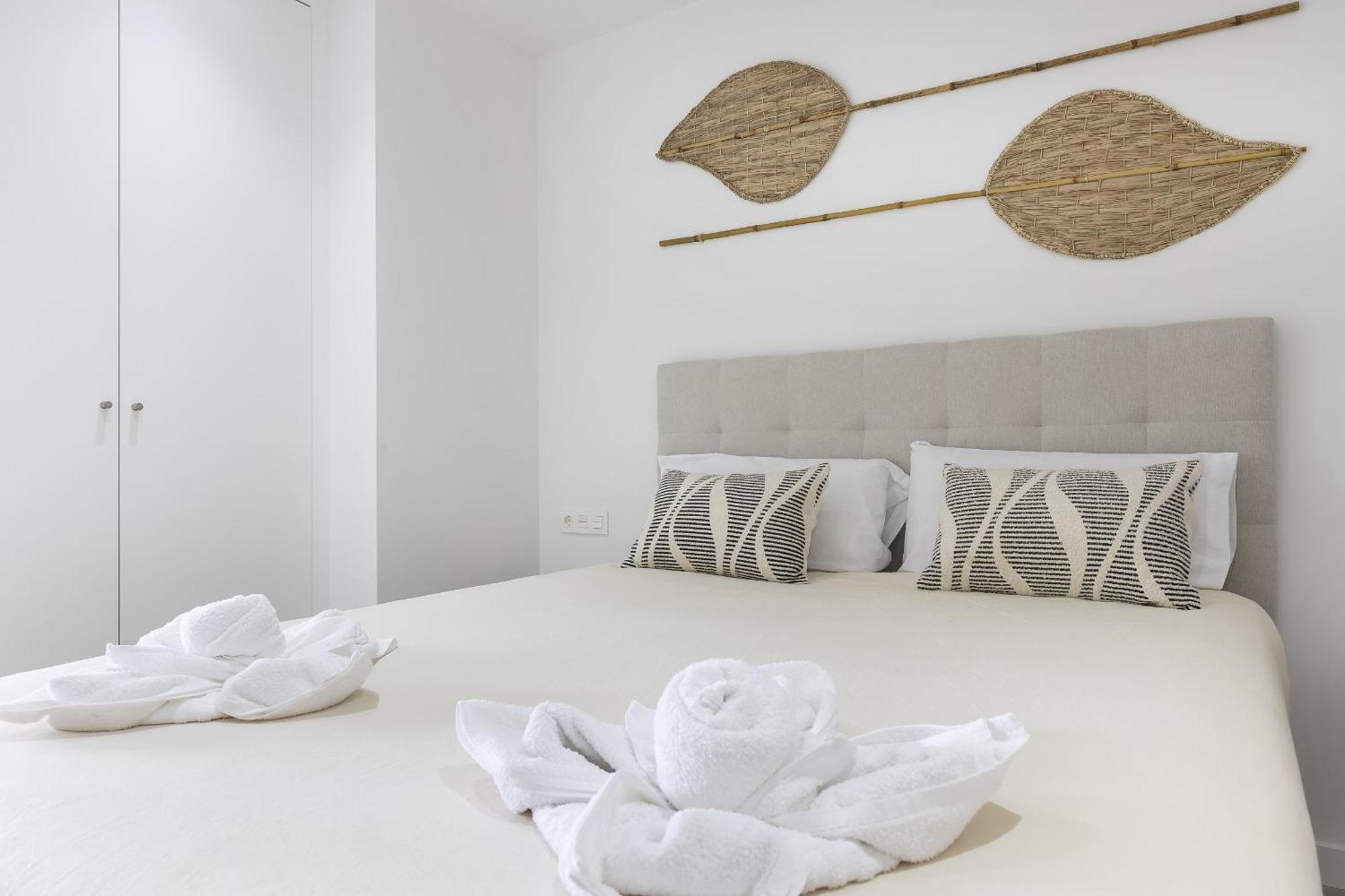 Premium Garden With Jacuzzi In Higueron Apartment Fuengirola