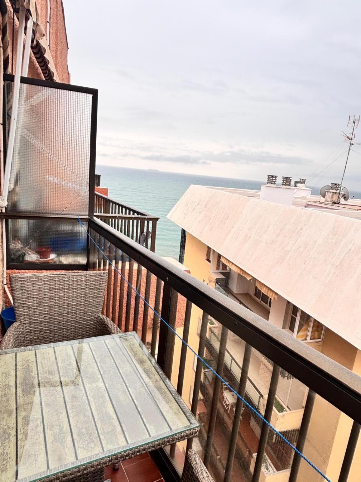 Apartamento Primera Linea De Playa Paseo Maritimo Perla 5 *