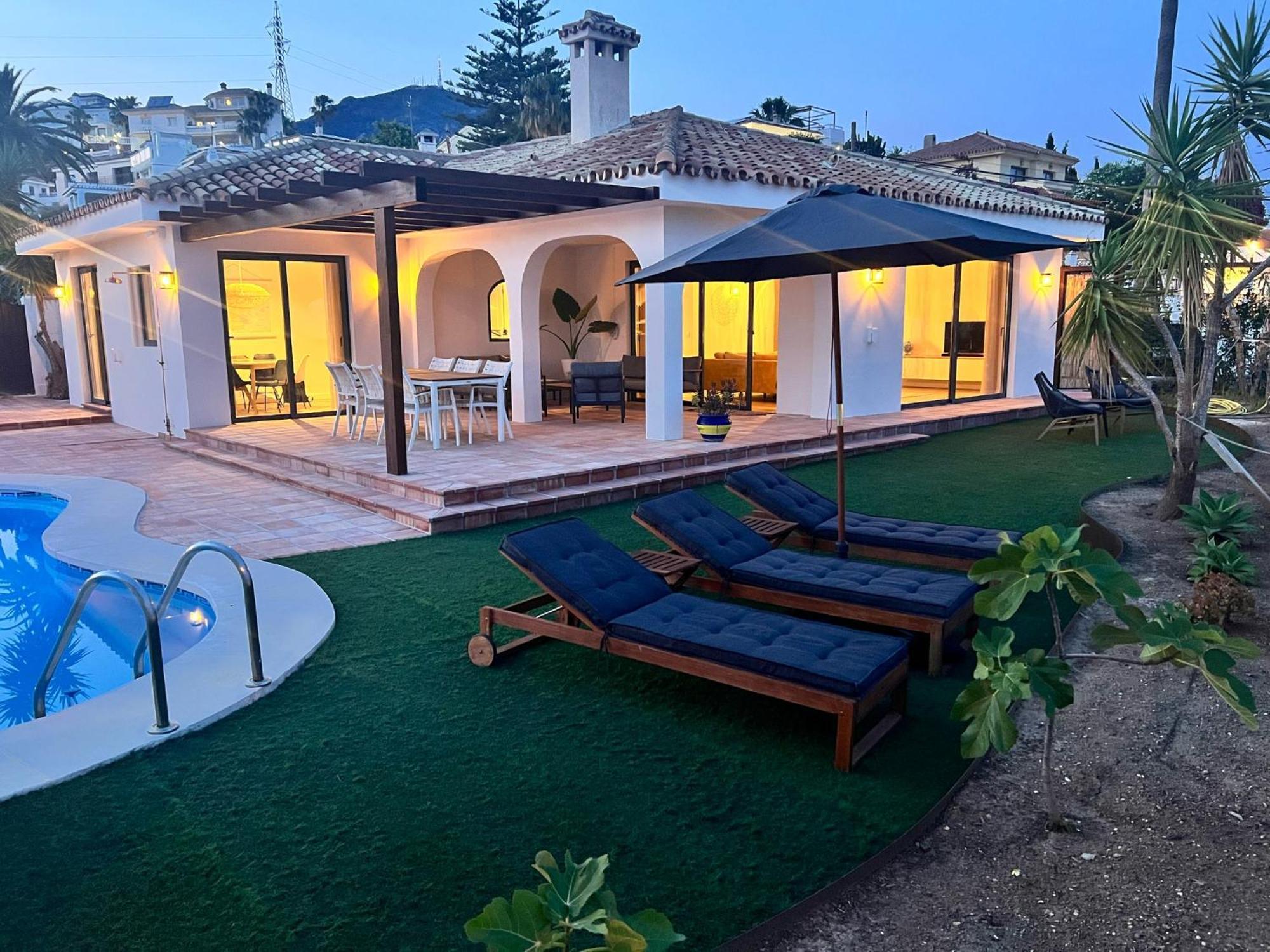 - Mediterranean With Private Pool - Villa