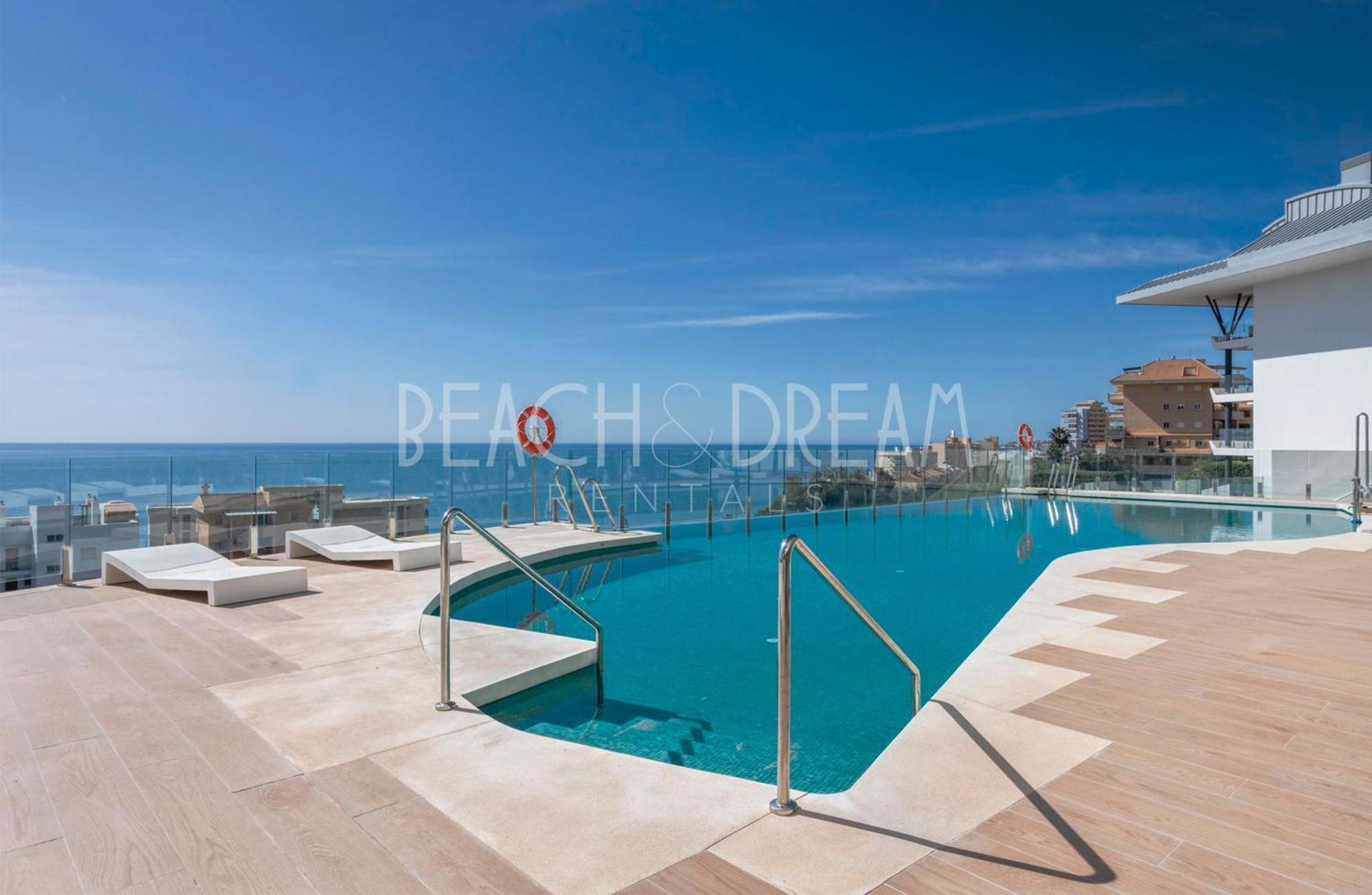 Panoramic Views, Pool And - Horizon Apartment *