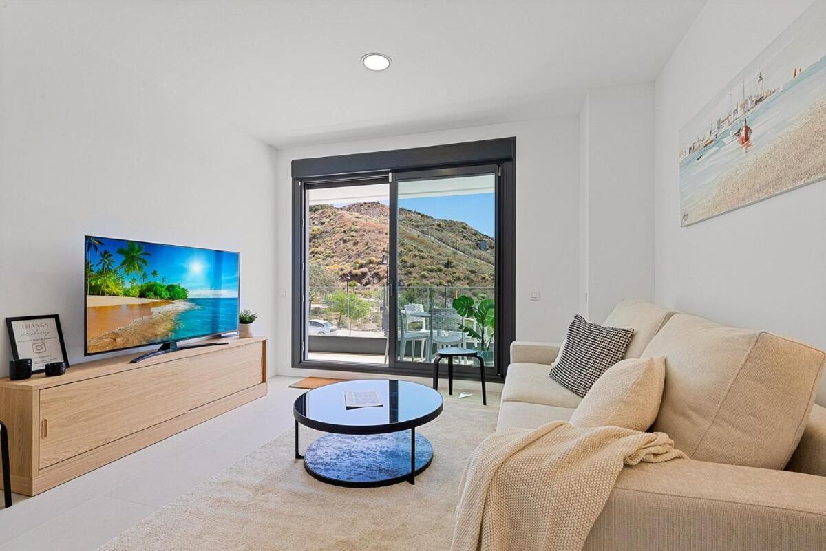 Beautiful New 2bdr Appartement *