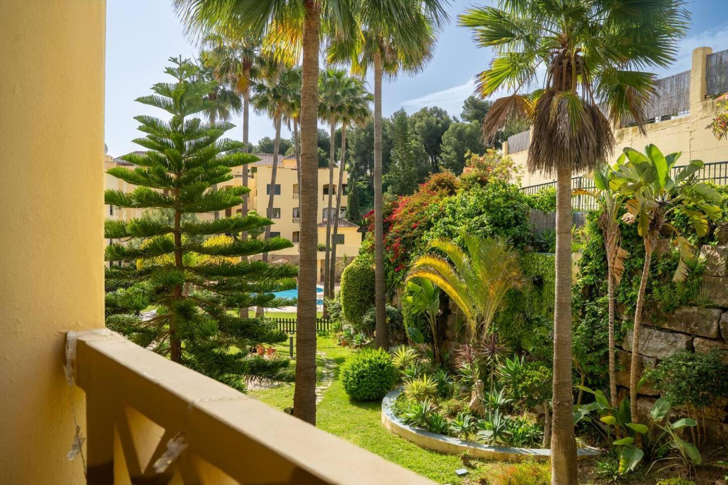 Chic Flat In Miraflores Fuengirola