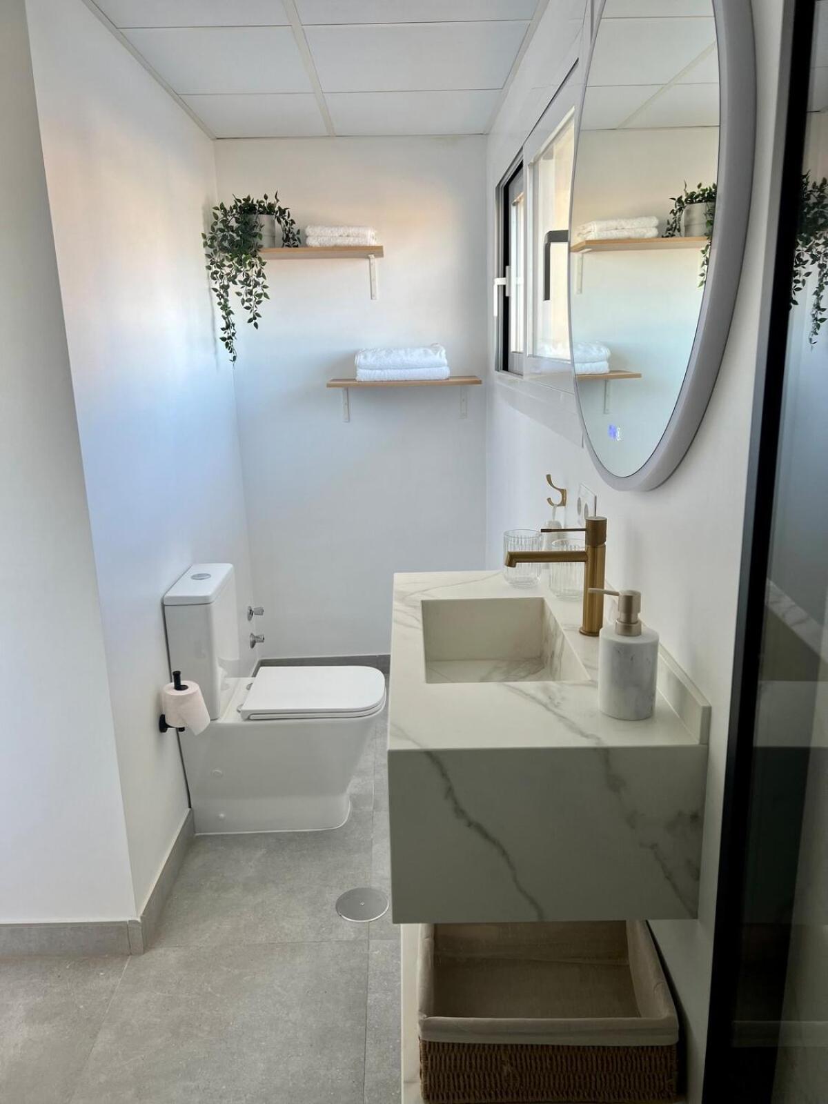 Newly Renovated & Appartement *