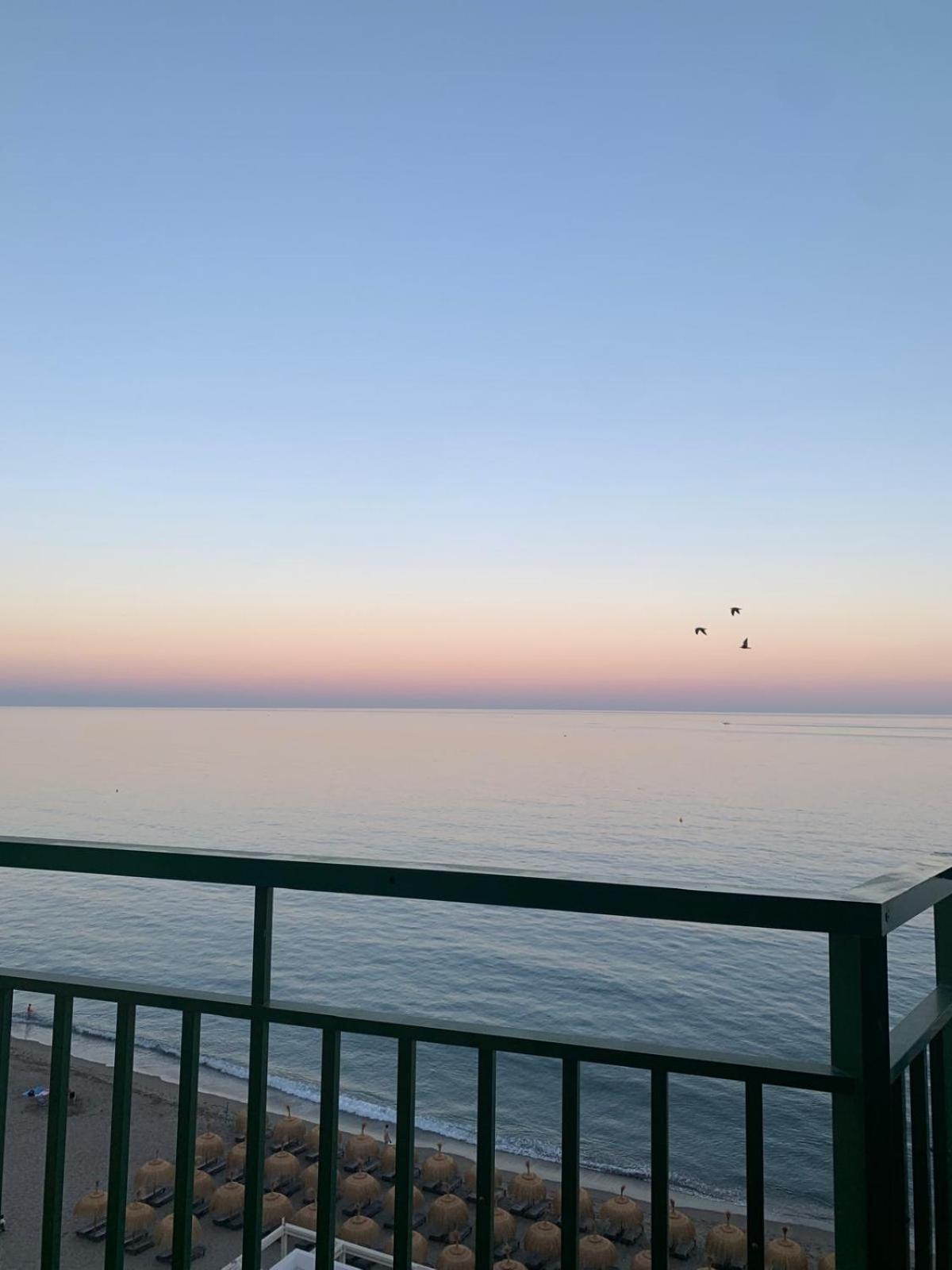 Tuhome Sea Side Apartamento *
