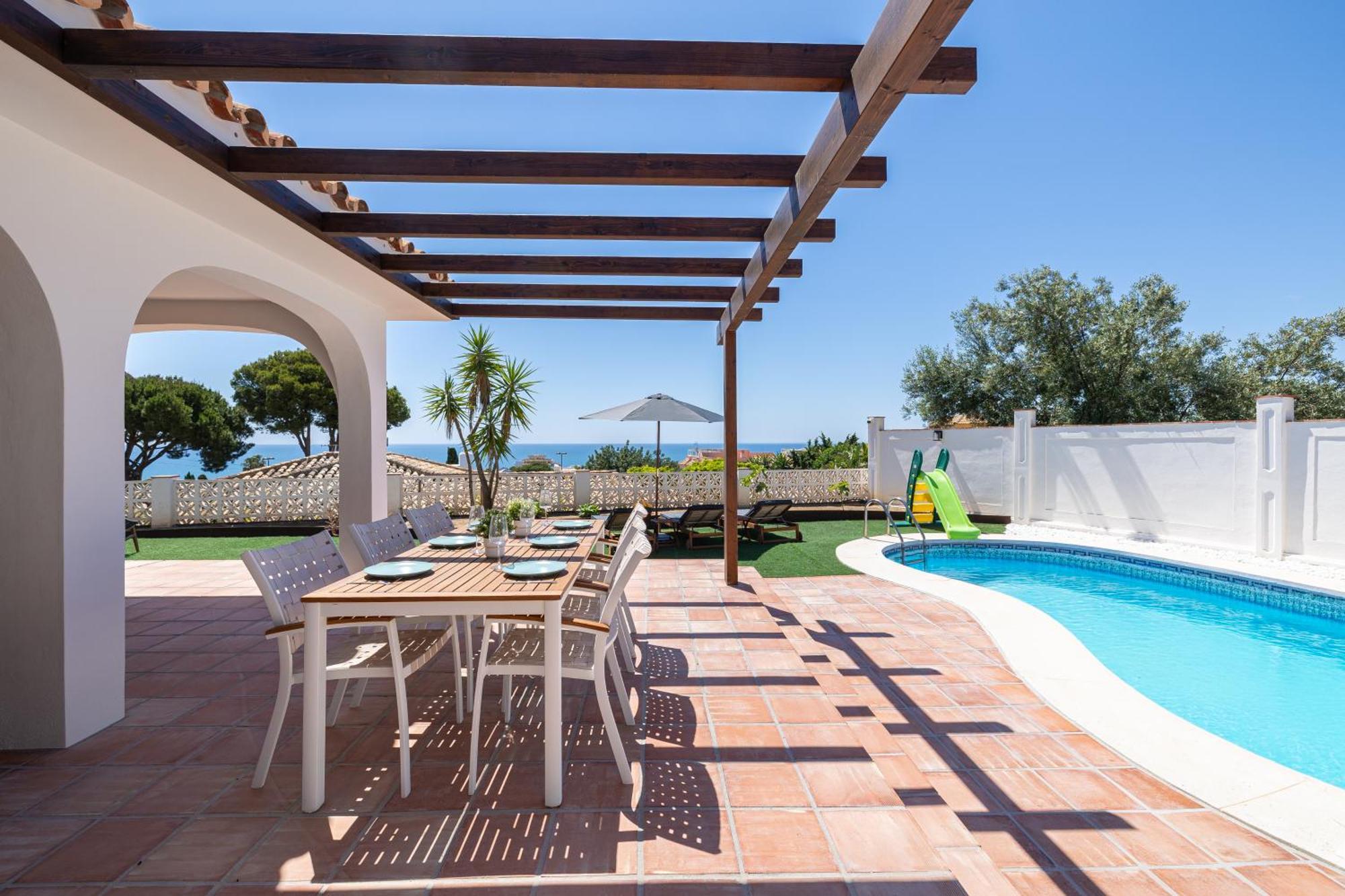 - Mediterranean With Private Pool - Villa *