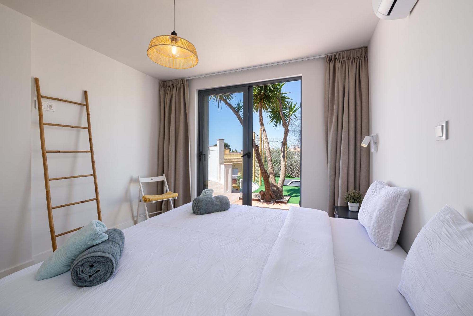 Villa - Mediterranean With Private Pool -